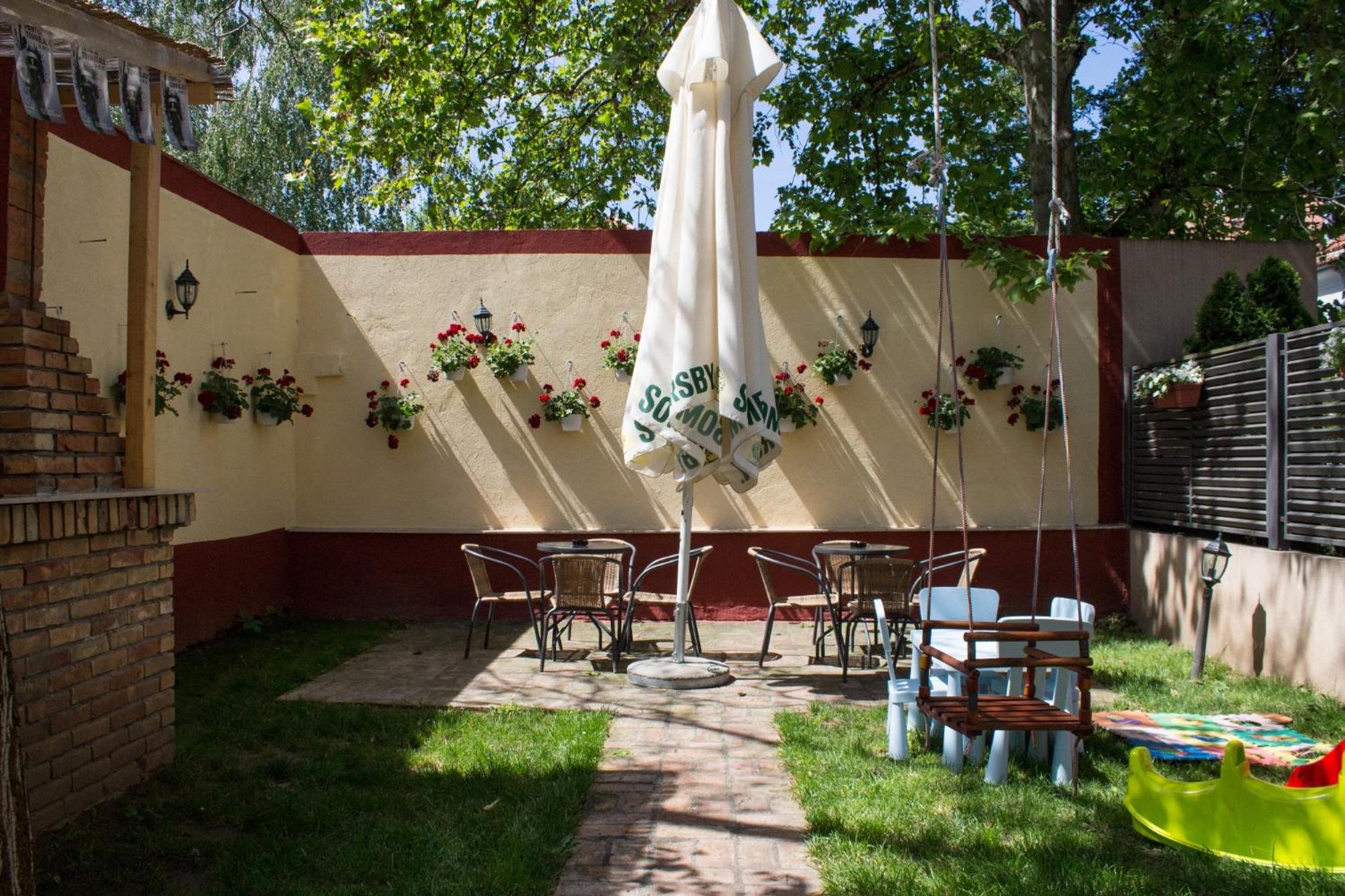 Villa Mystique