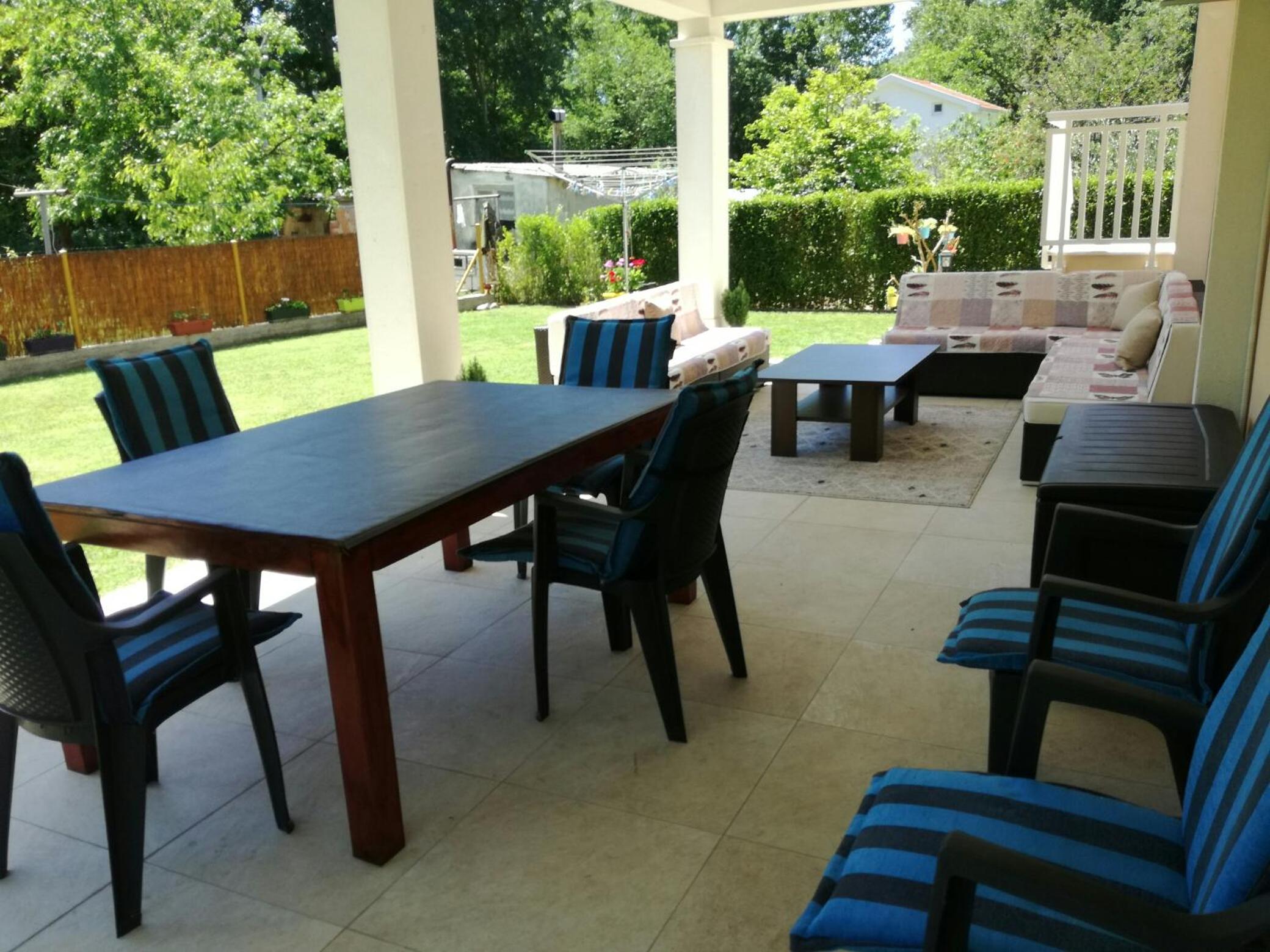 Riverside Guesthouse