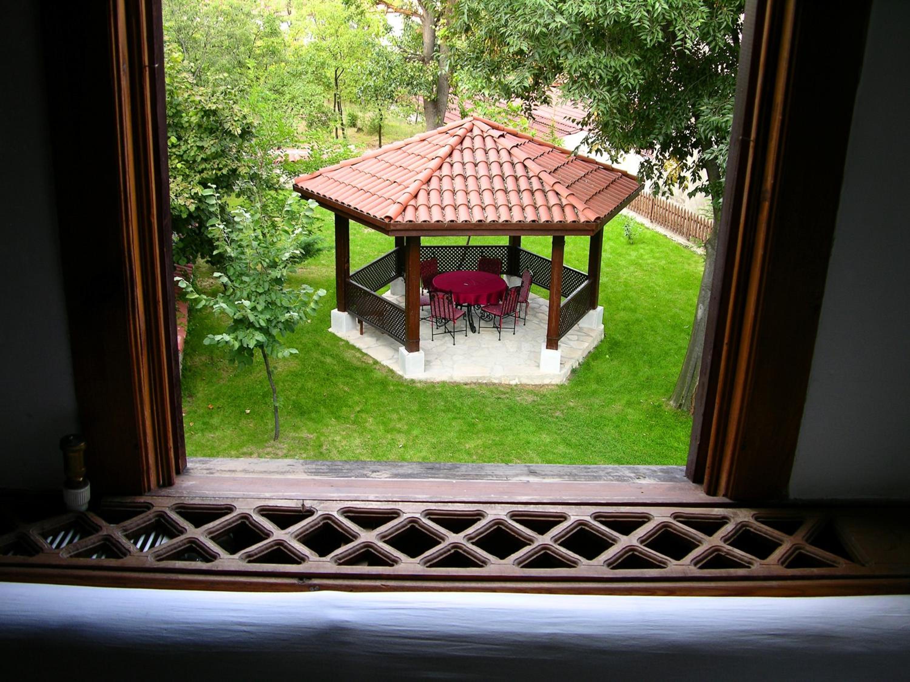 Mehves Hanim Konagi