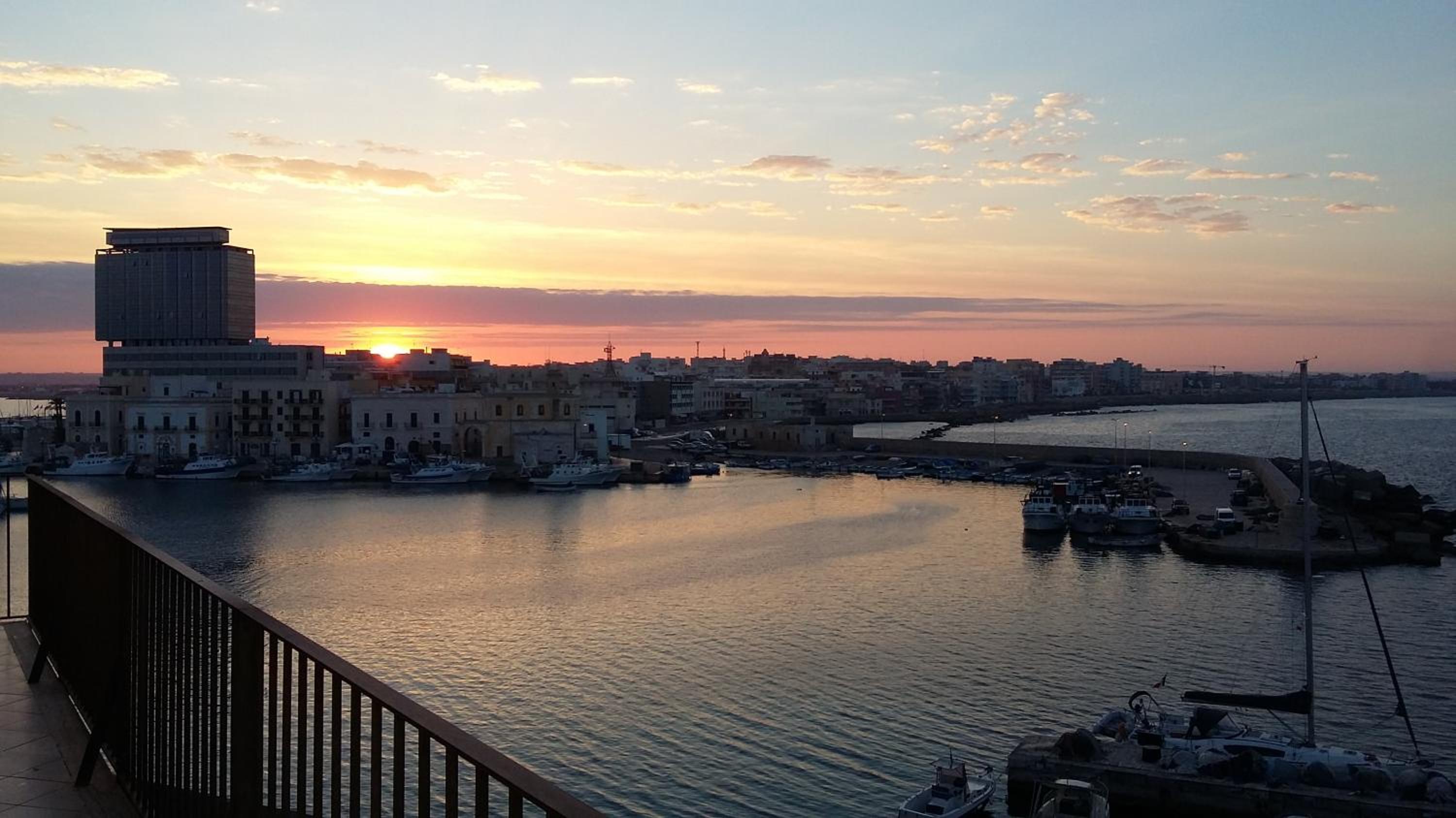 Palazzo De Tomasi B&B