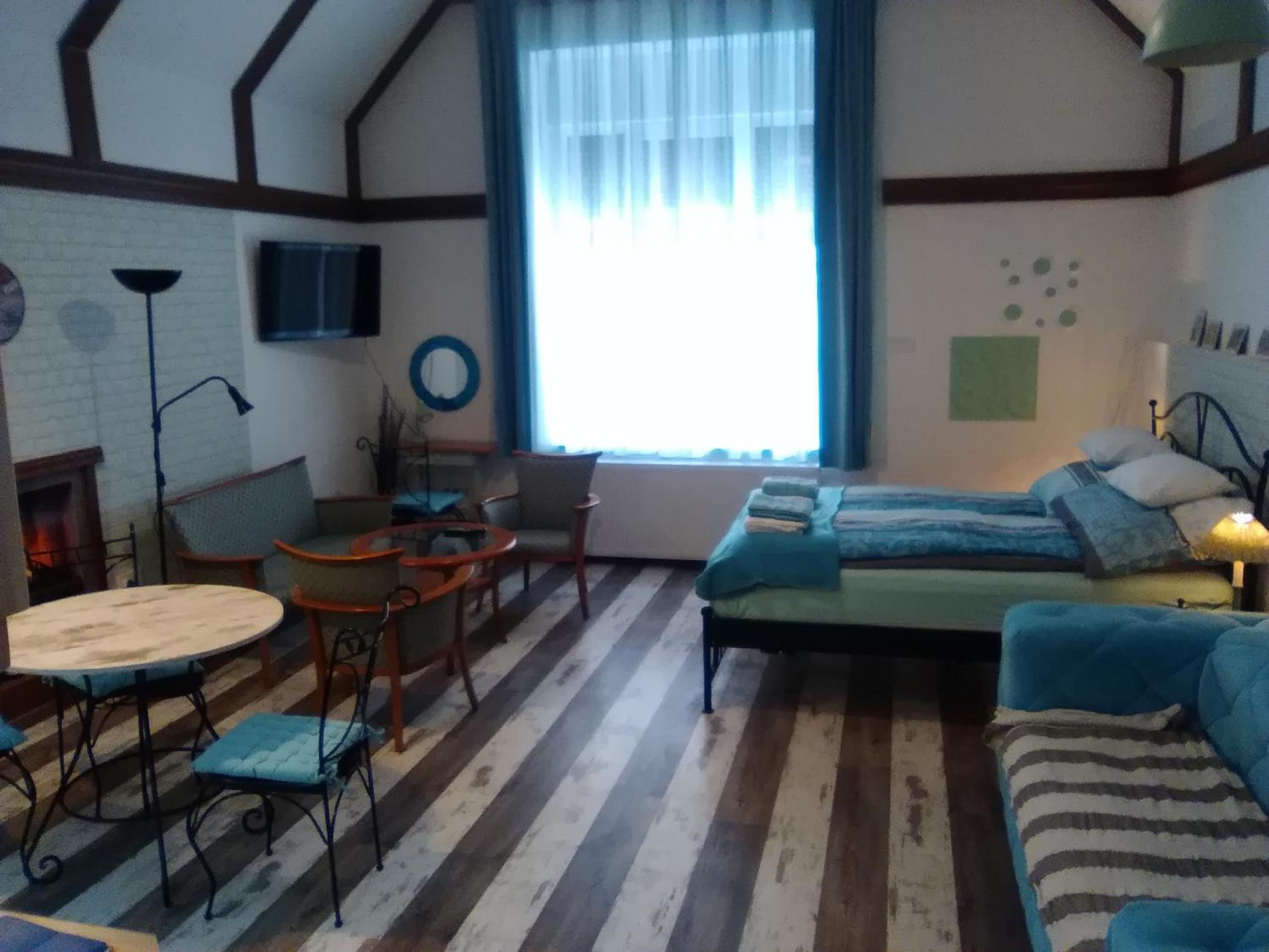 Photo 16