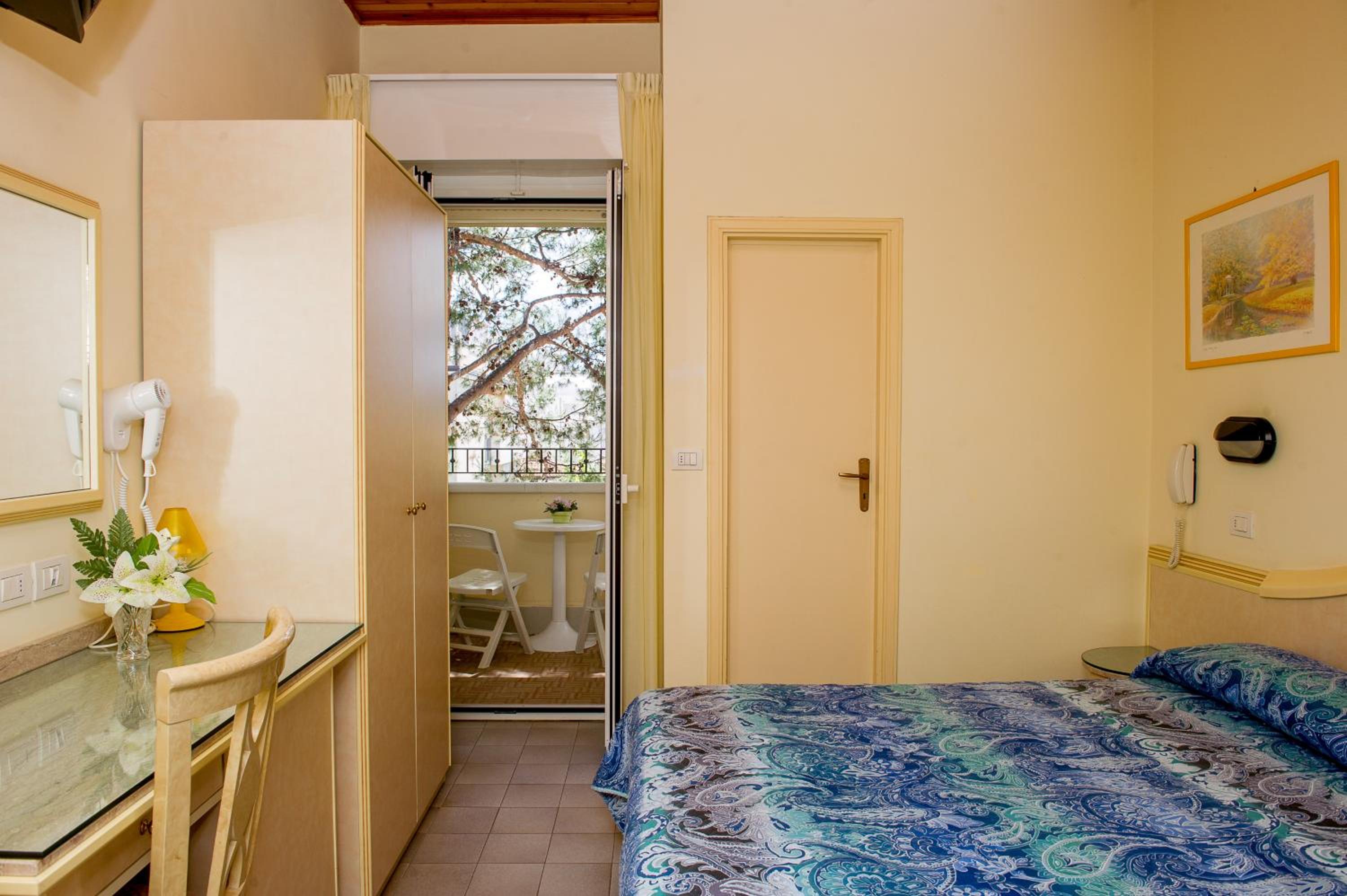 hotel room