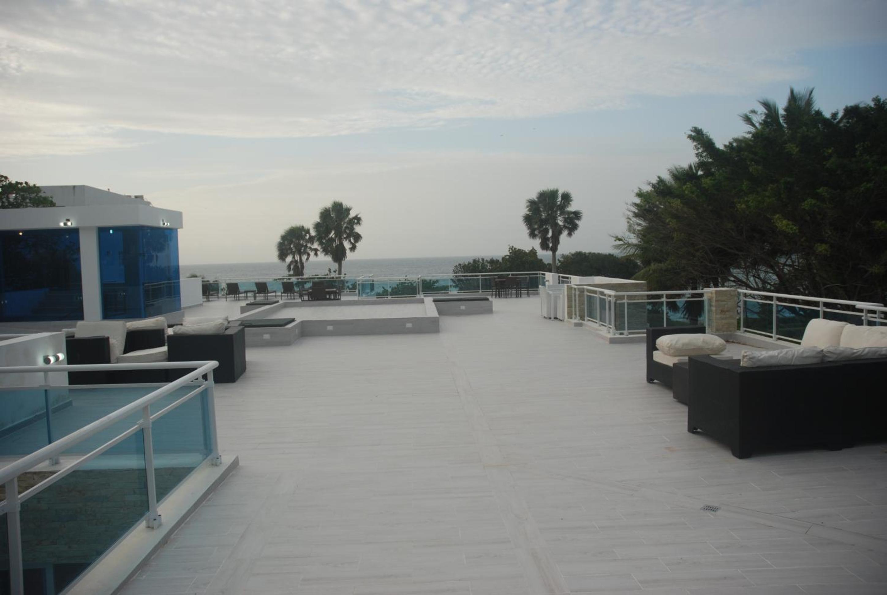 E&J Beach Condo