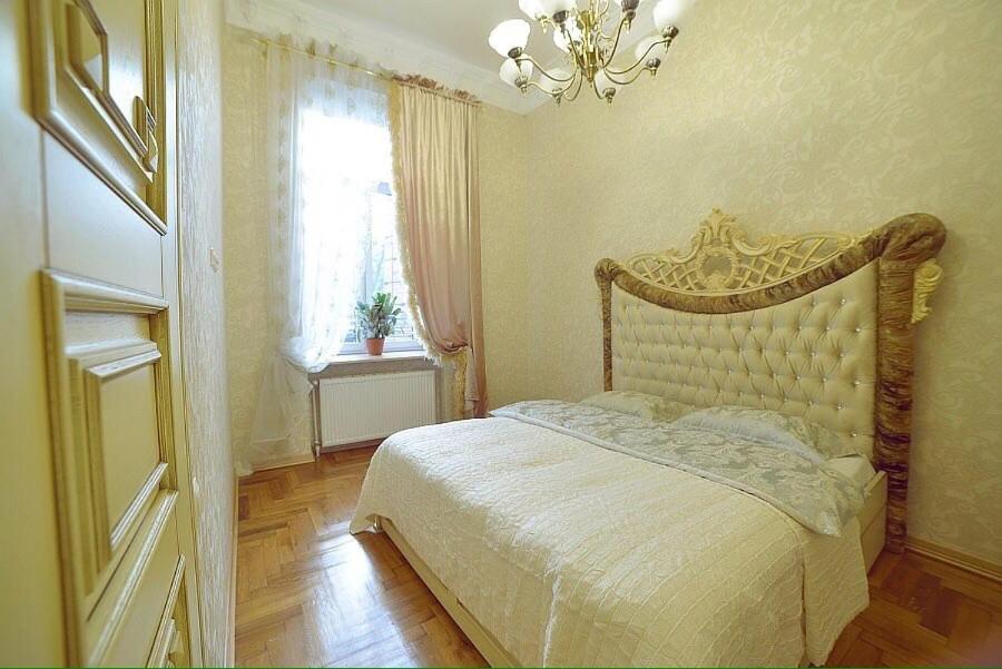 GoldenApartmentLviv