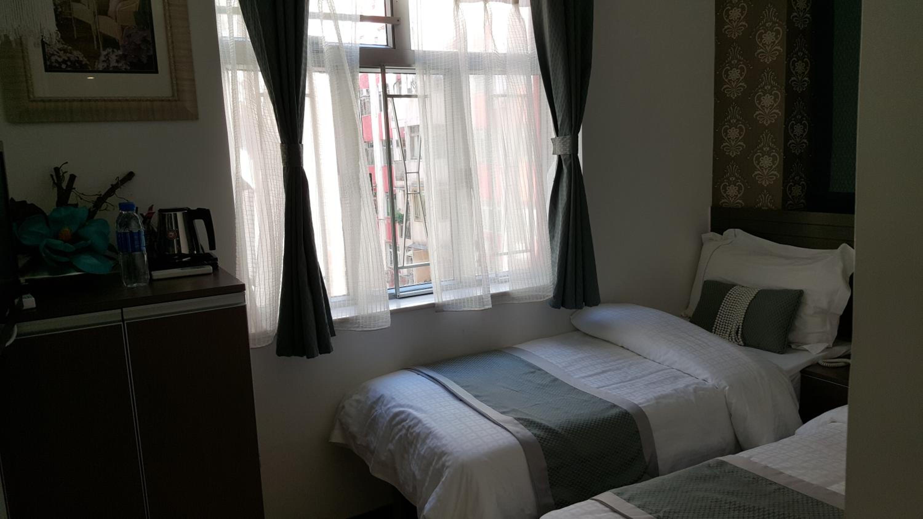 Seasons Hotel - Causeway Bay