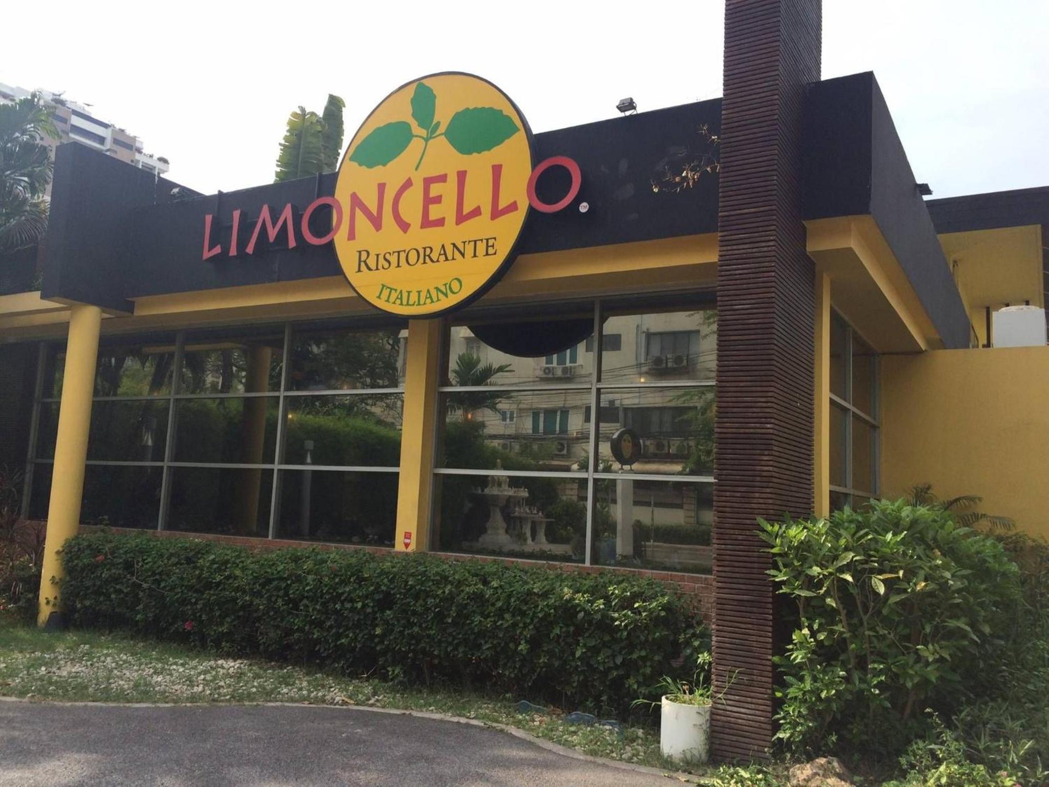 Comfortable Studio, Walk to BTS, Free Wi-Fi, Great Location
