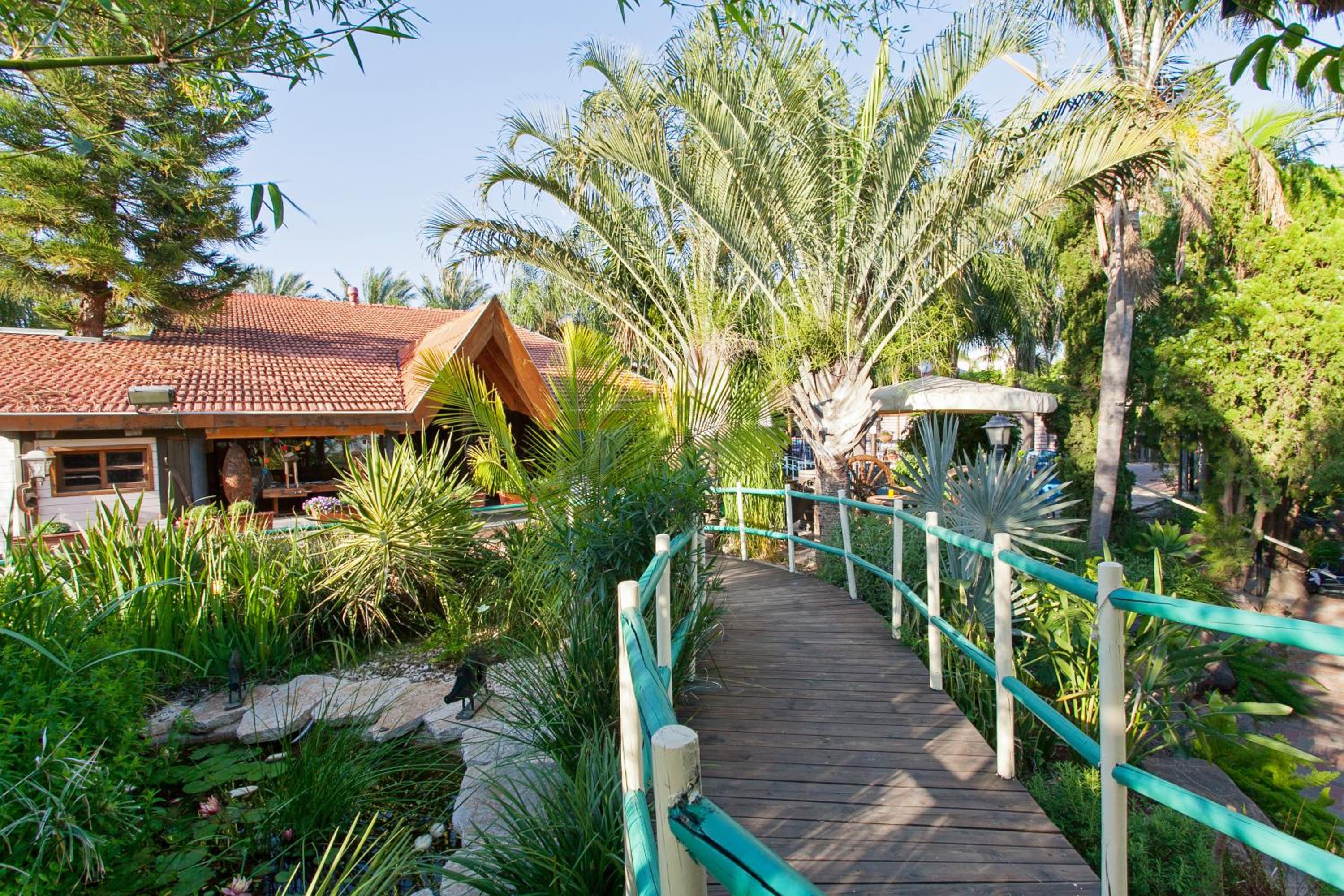 Out of Africa Resort