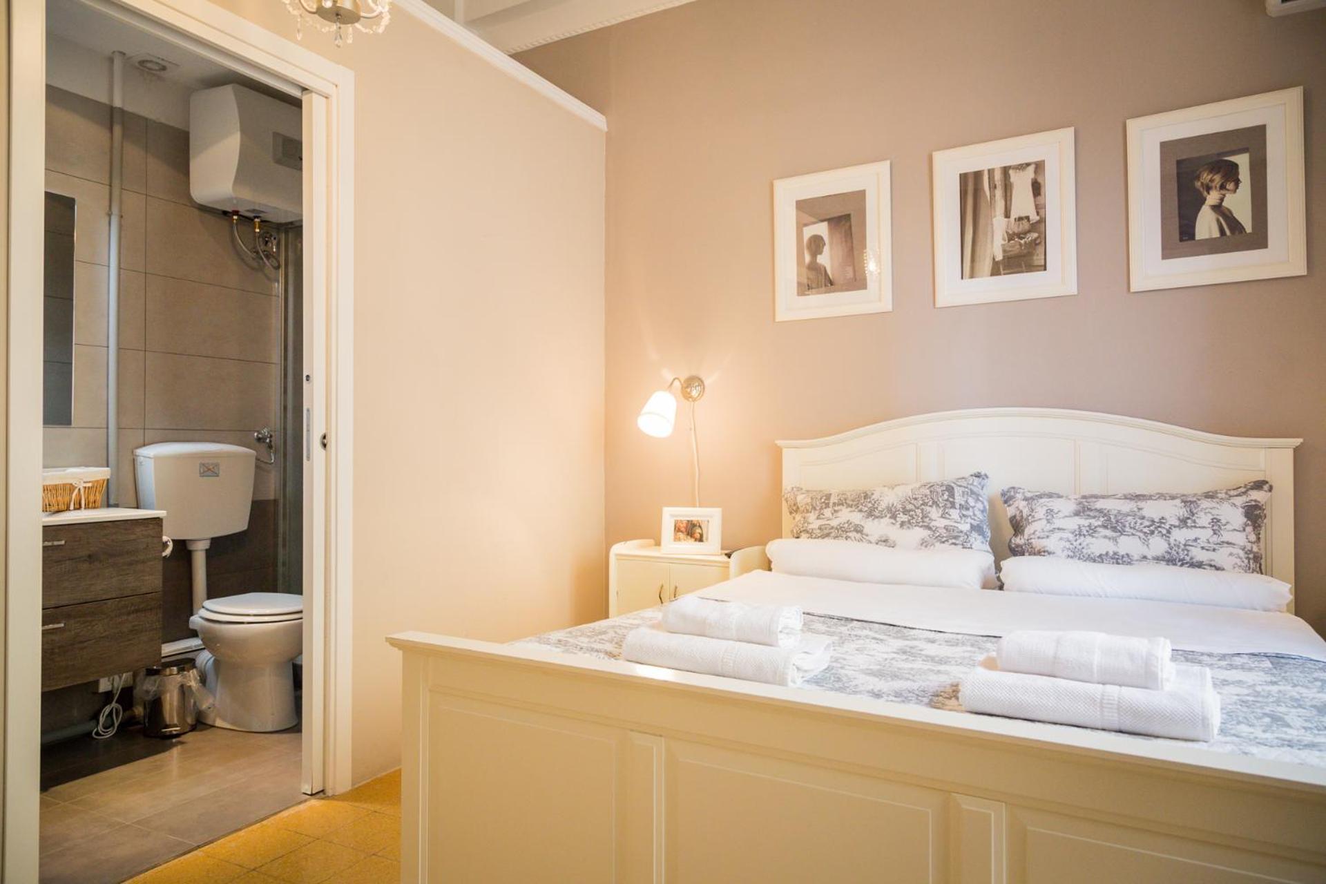 B&B Abbacò en Palermo — hotel room