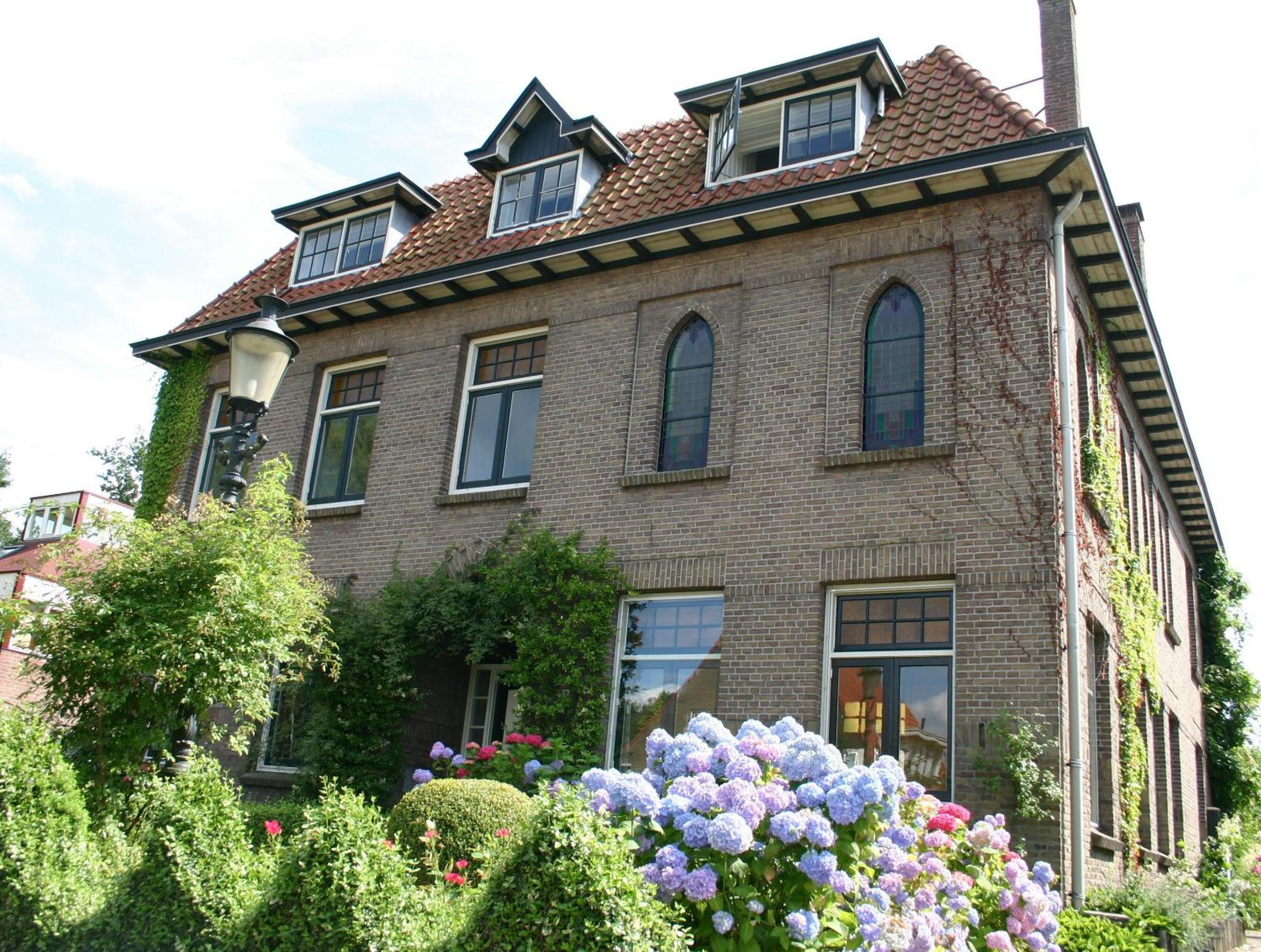 Photo 23