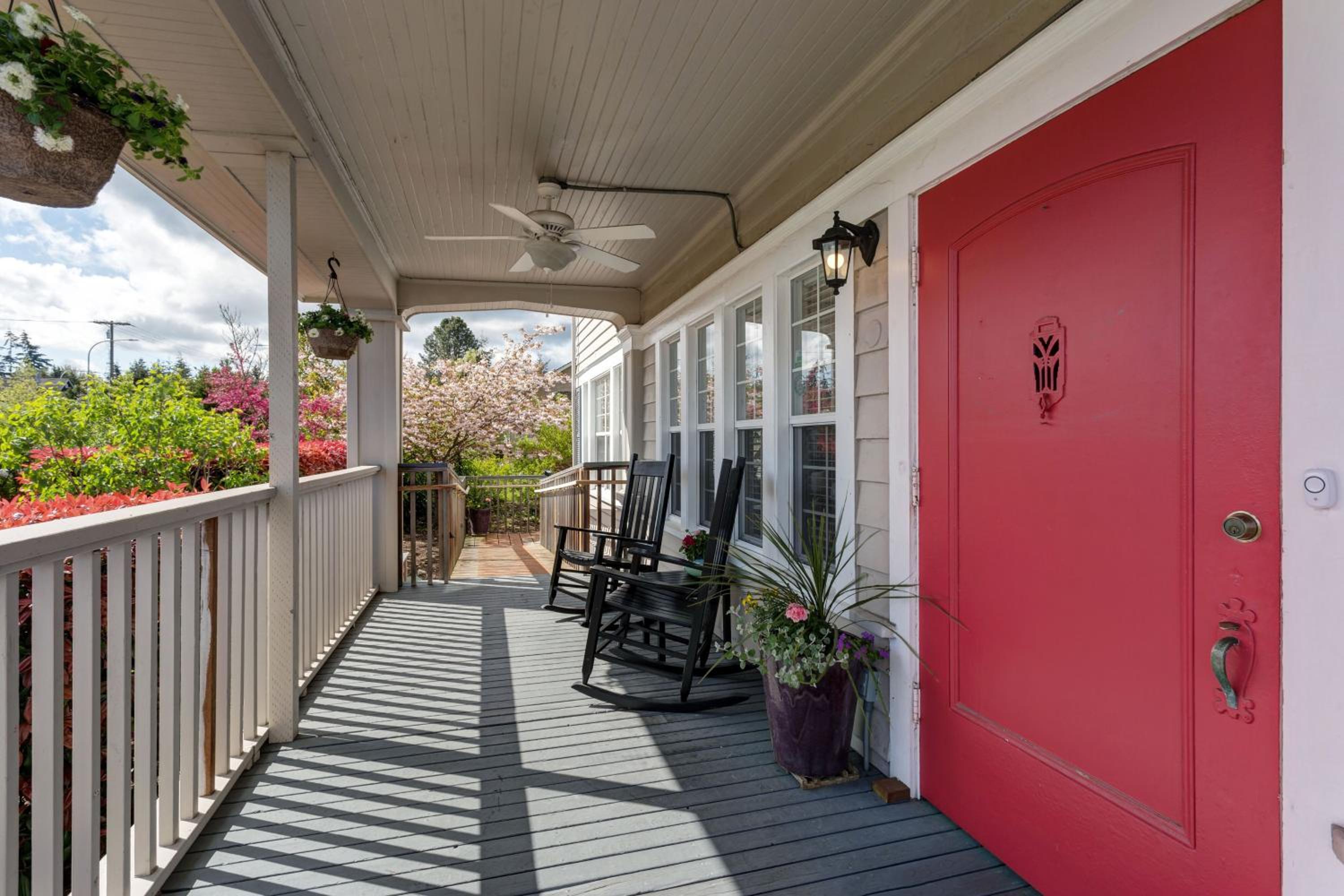 Nantucket Inn - Anacortes
