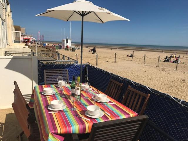 Stowaway Beach House Camber Sands view 2