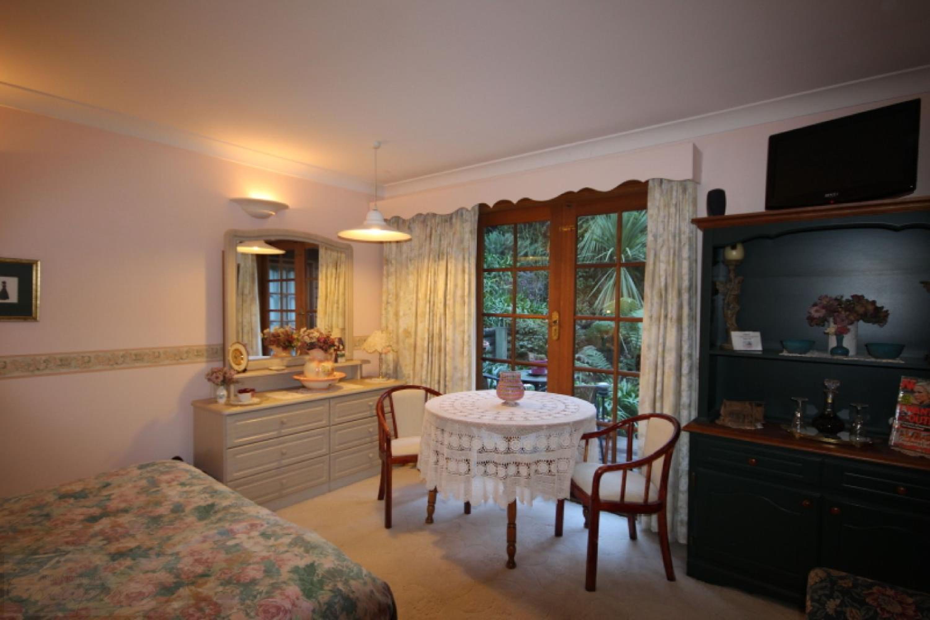Kalimna Garden Room view 3