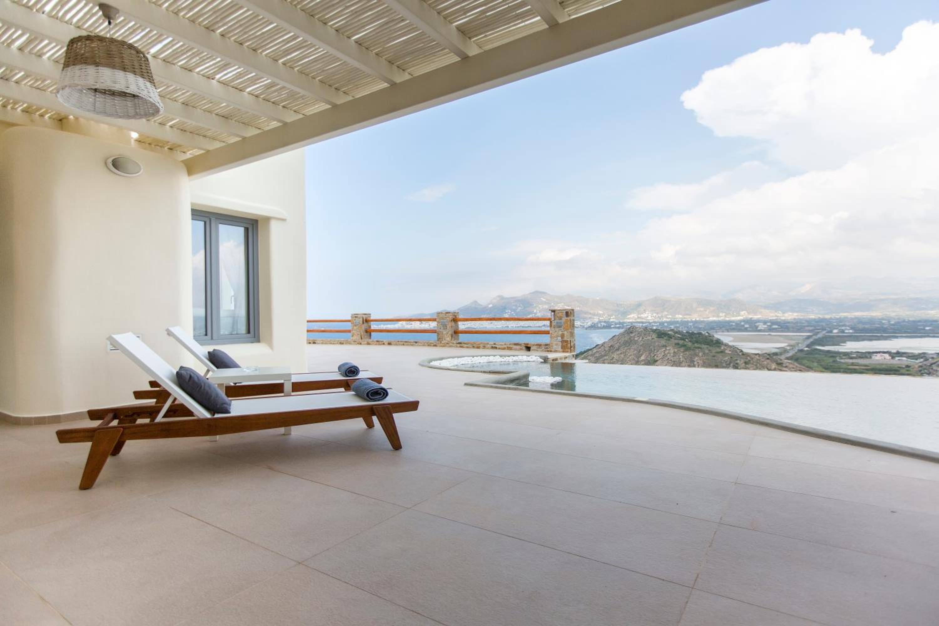 Naxos Rock Villas