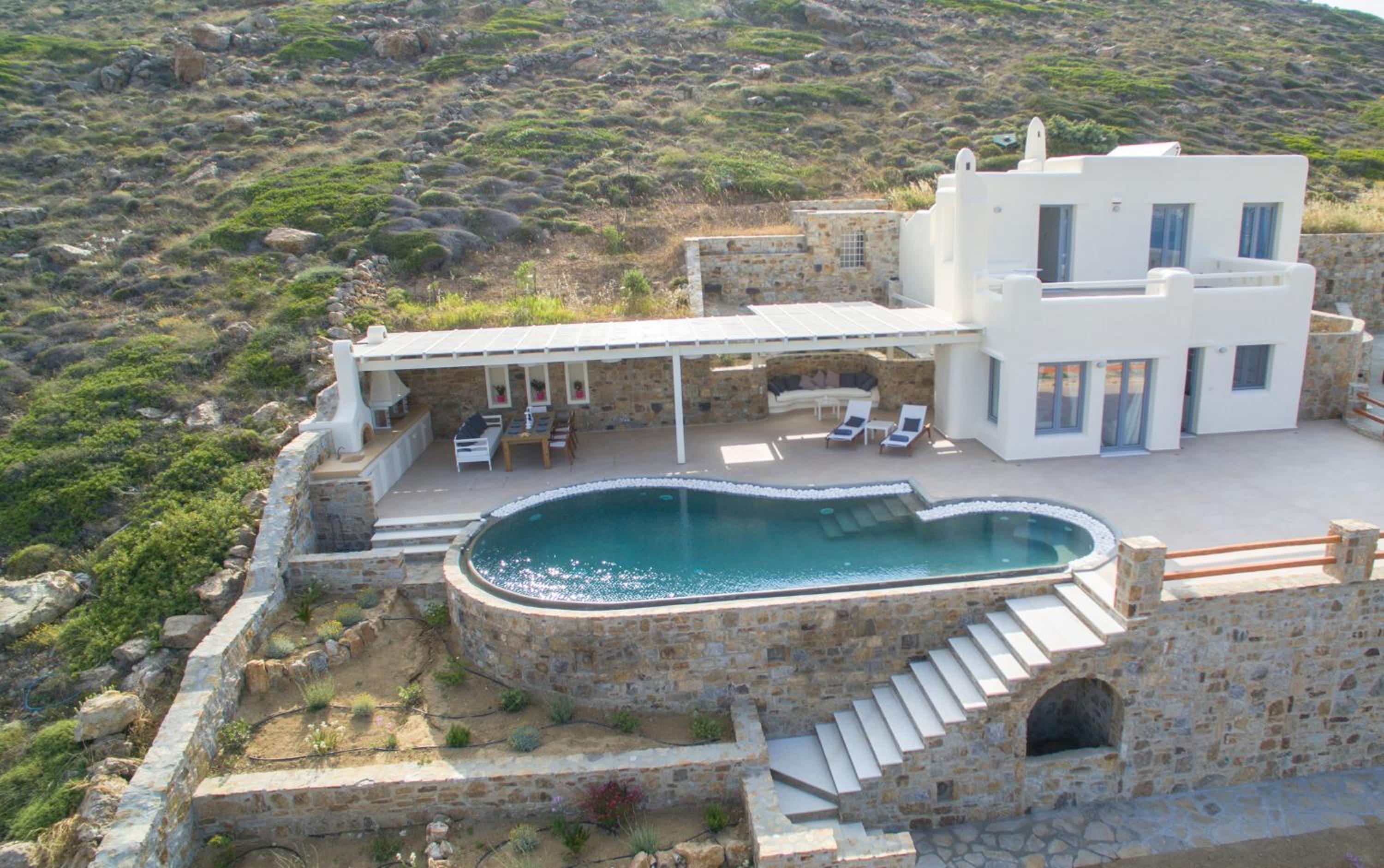 Naxos Rock Villas