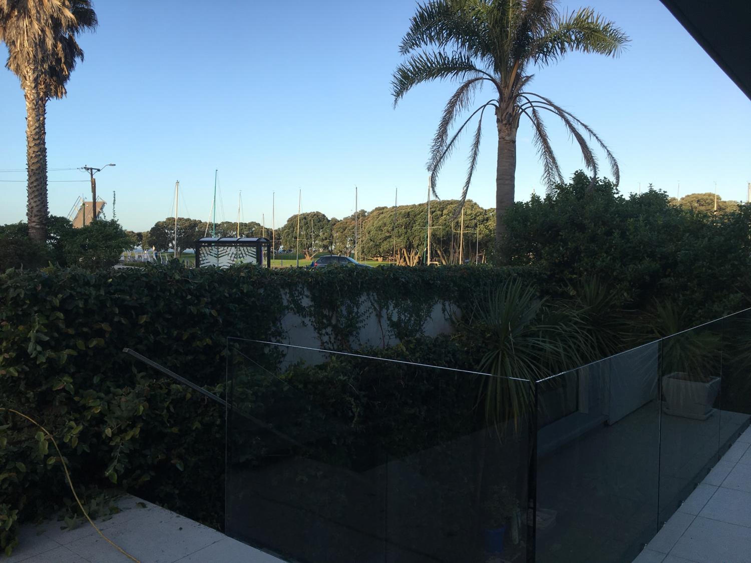 The Beach View House, Milford view 5