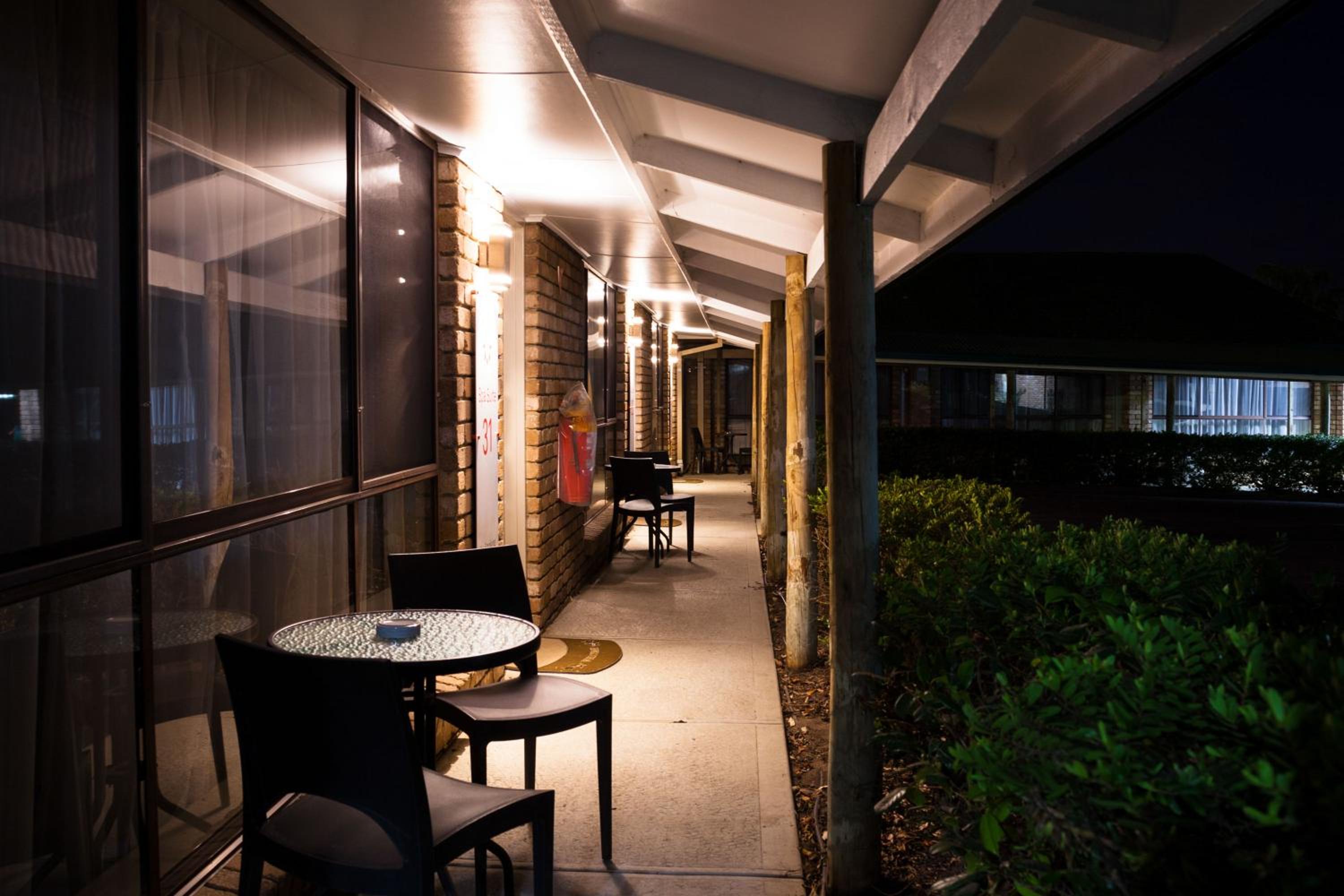 Farnham Court Motel and Restaurant