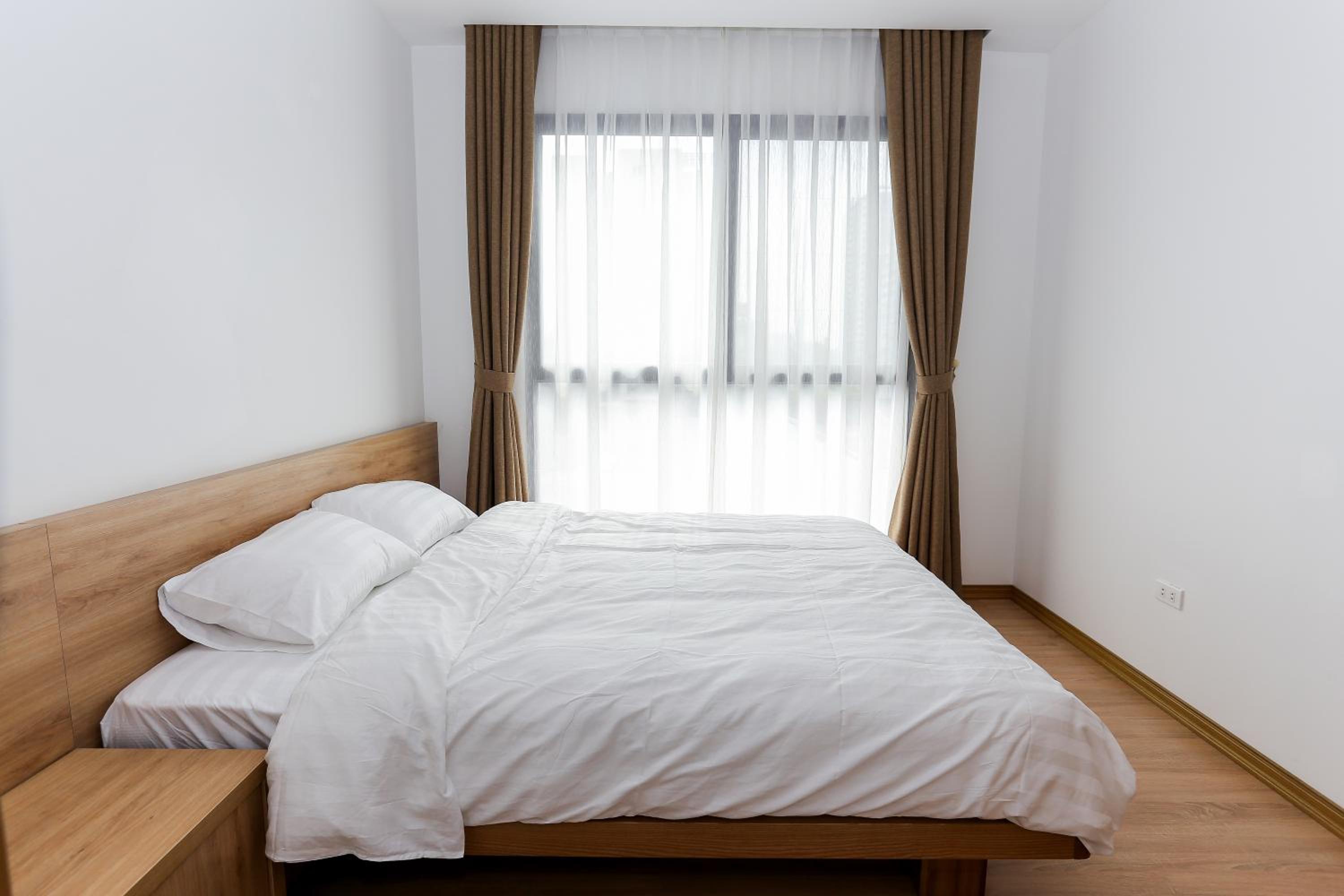 Quiet Hoang Quoc Viet Hotel & apartment