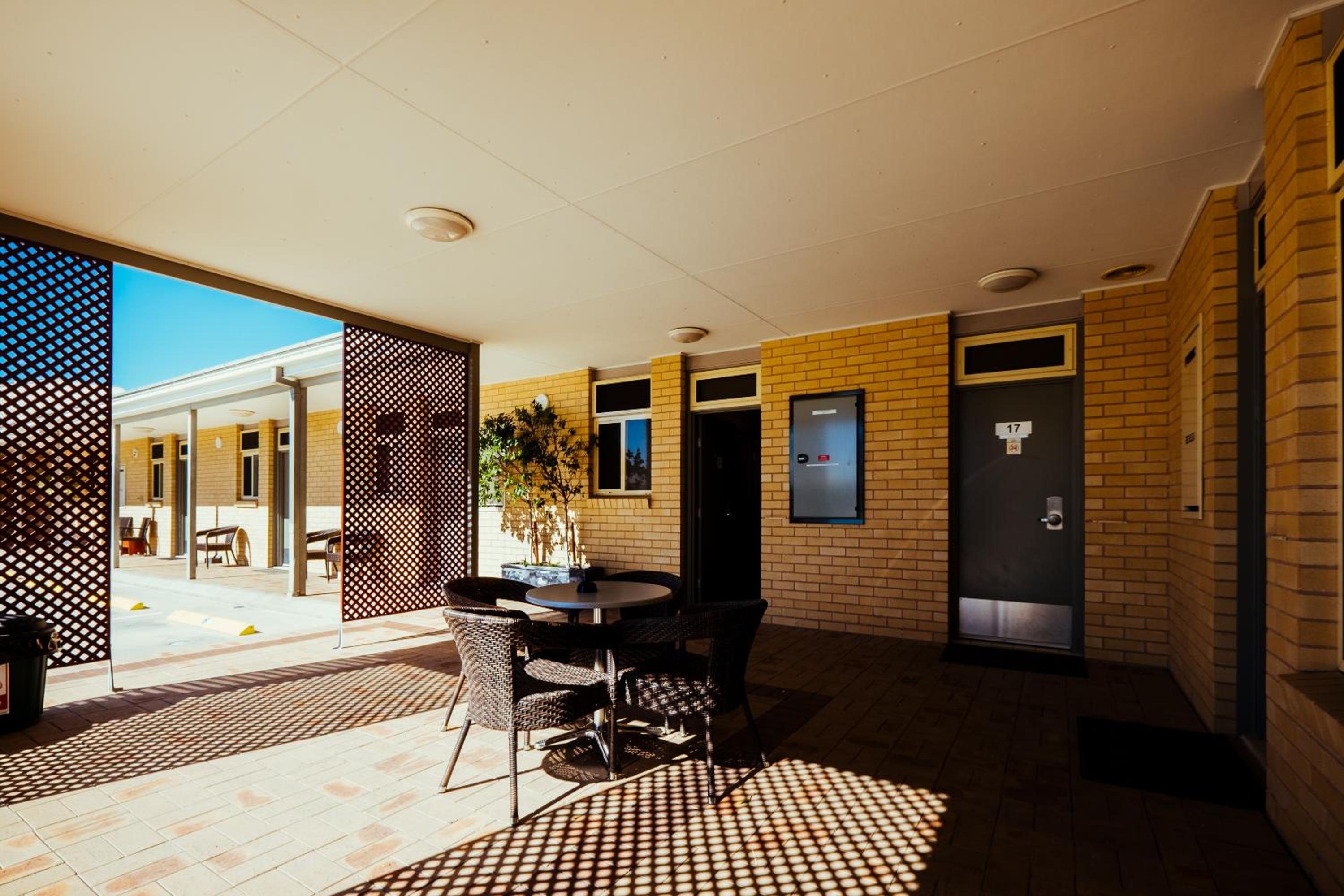 Club Motor Inn