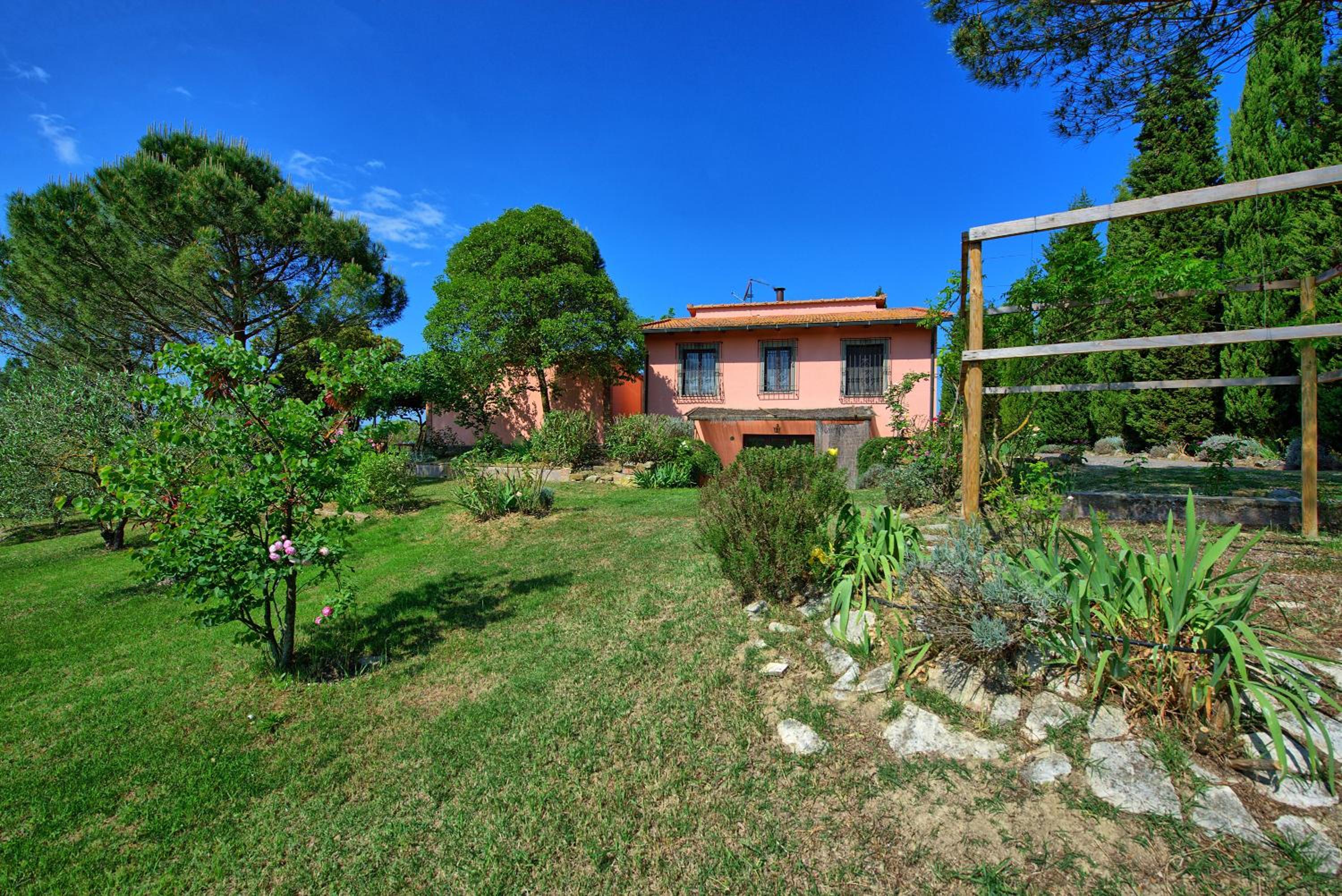 Casa Cipressi by PosarelliVillas en Vico dʼElsa