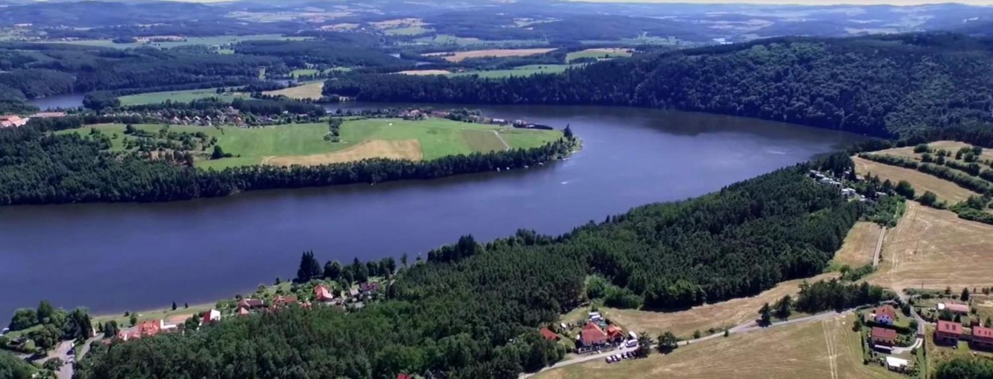 Chaloupka za potůčkem