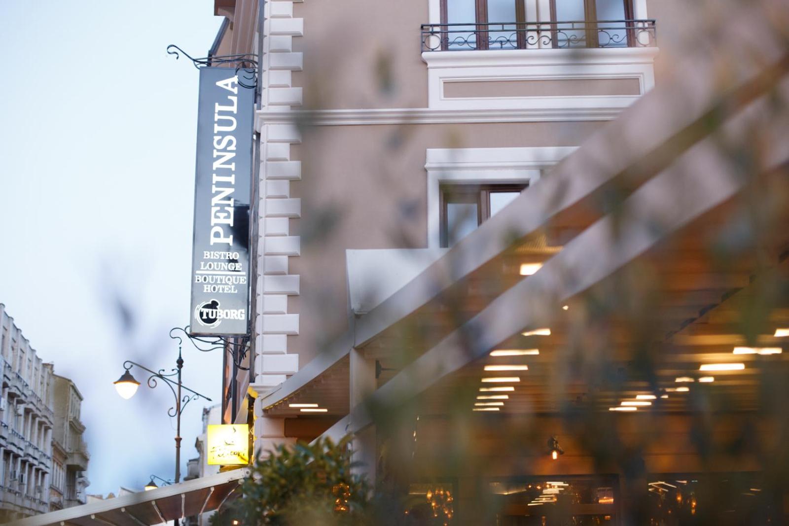 Hotel Peninsula Boutique Hotel - Image 1