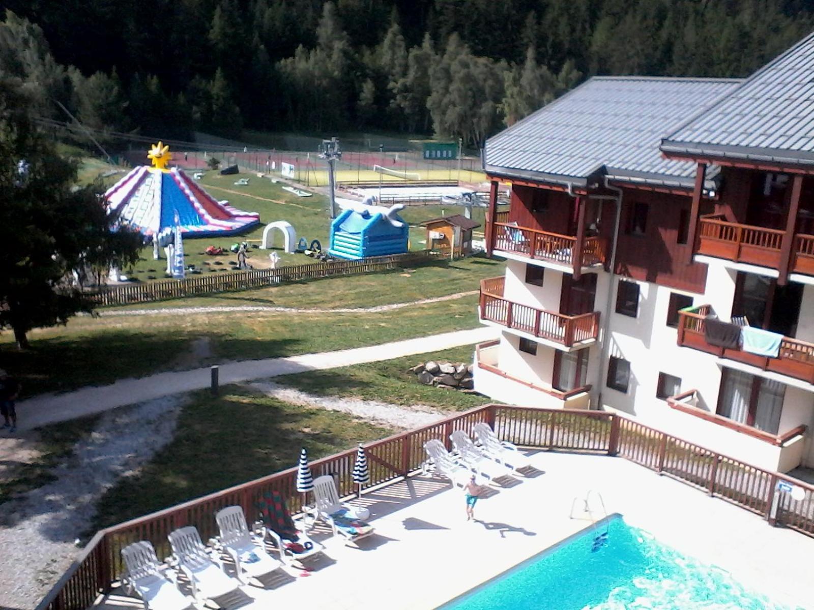 Photo 11