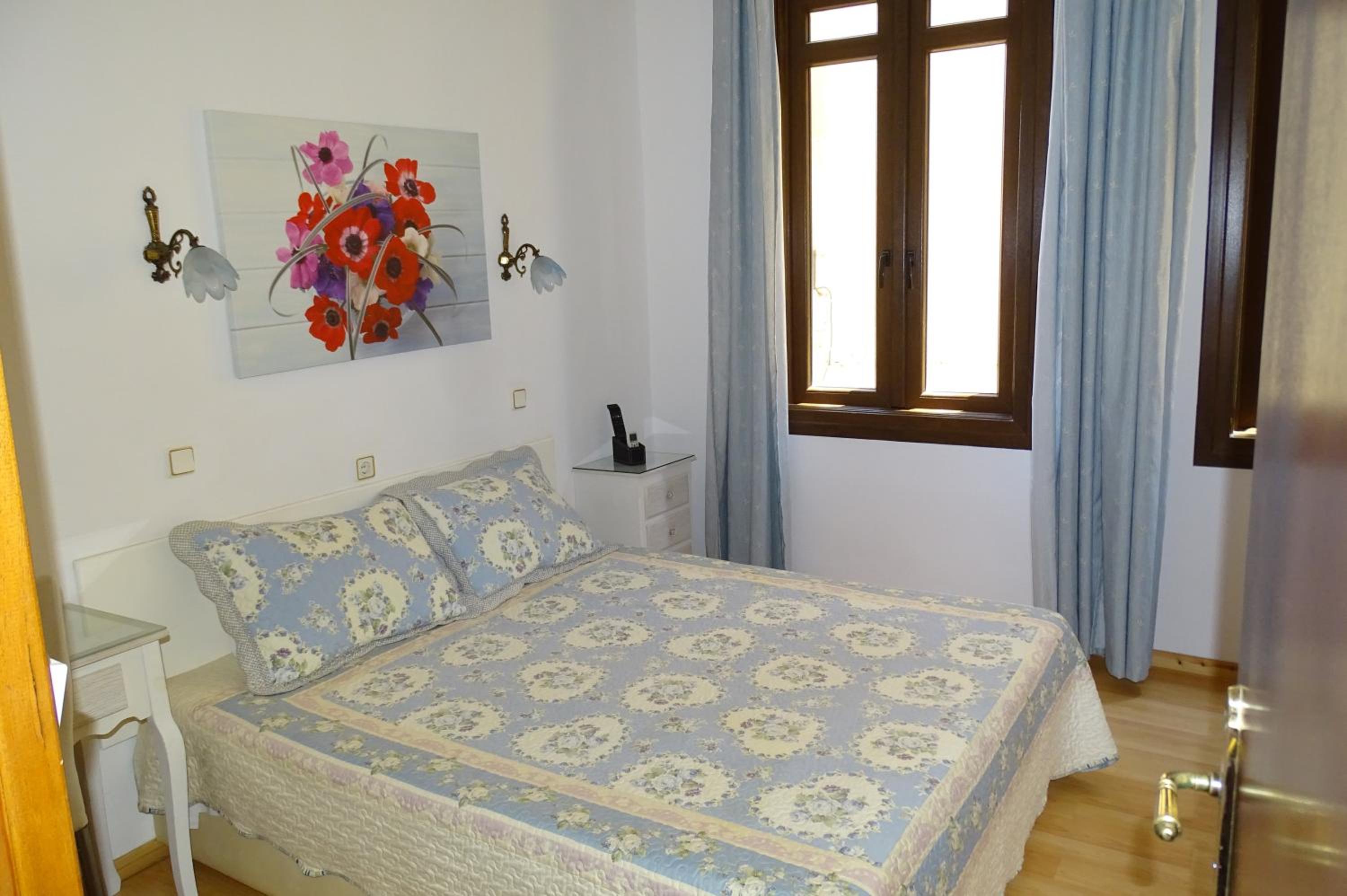 Anemones Rooms view 3
