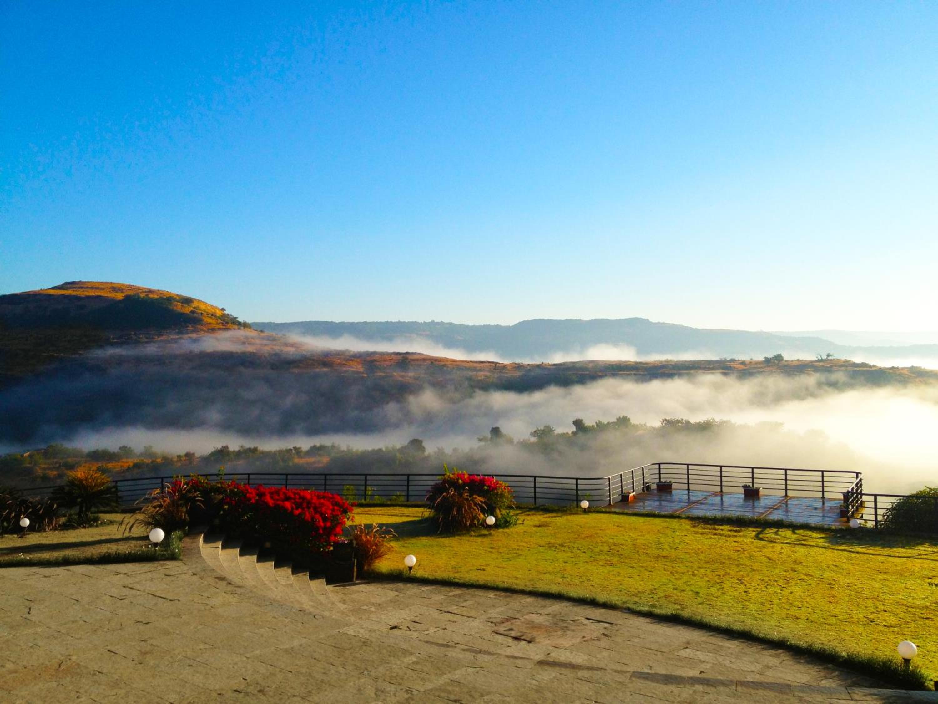 Upper Deck Resort - Highest Peak, Lonavala