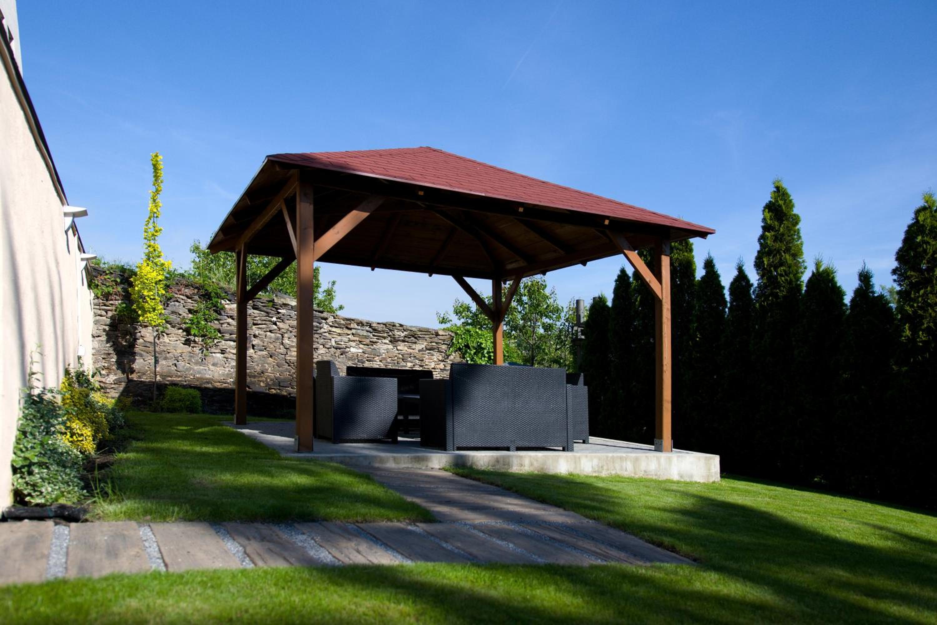 Pension Falconi