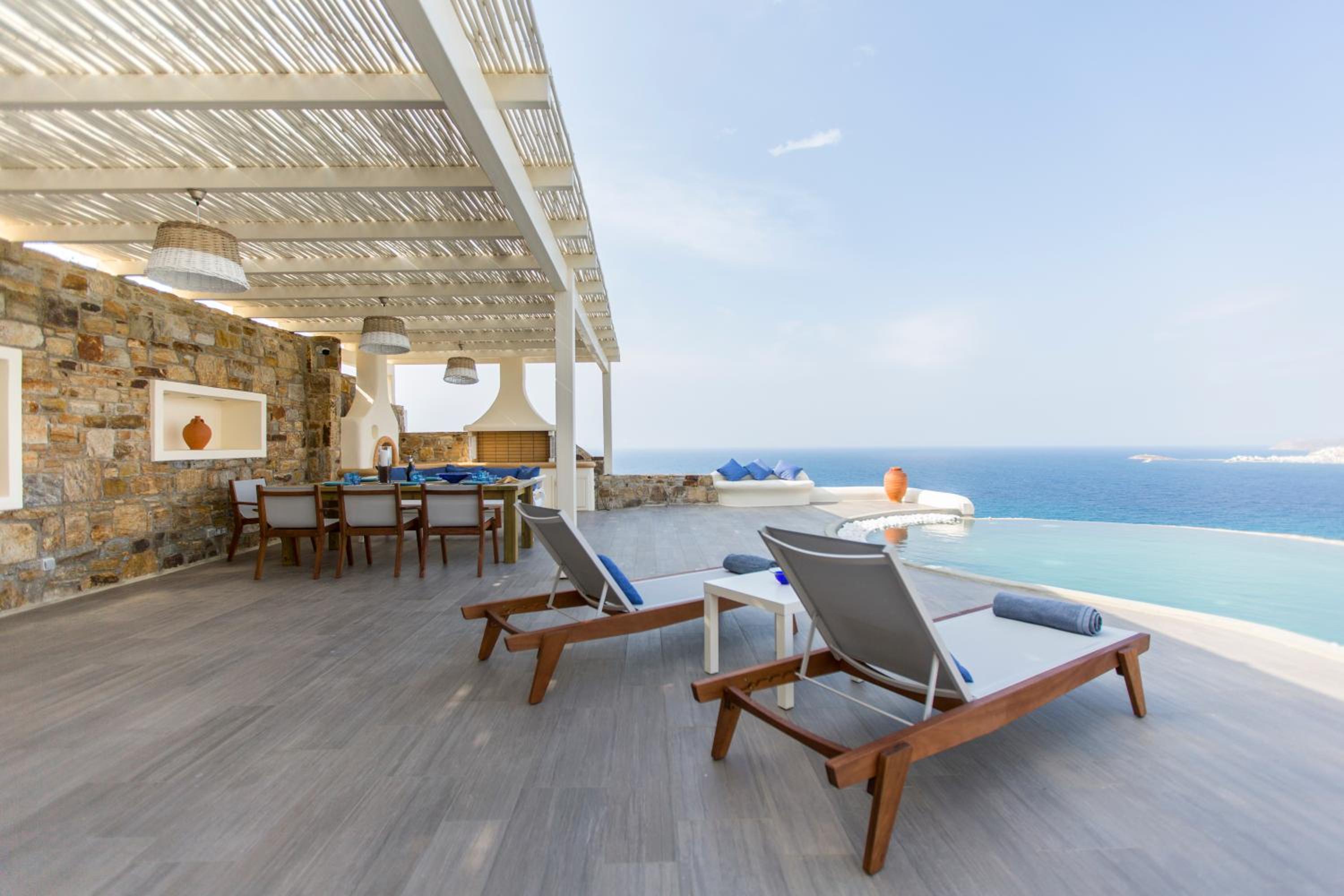 Naxos Rock Villas
