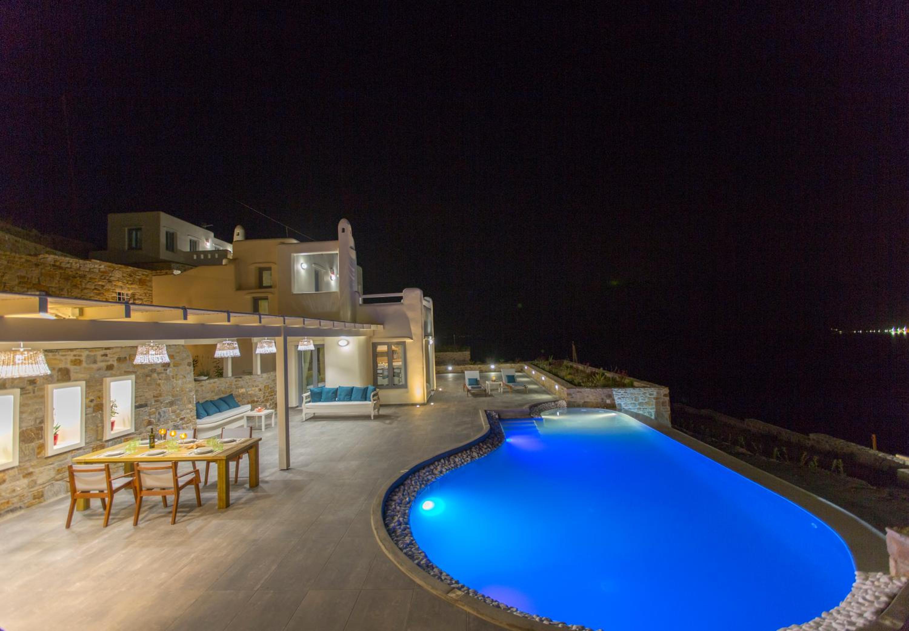 Naxos Rock Villas
