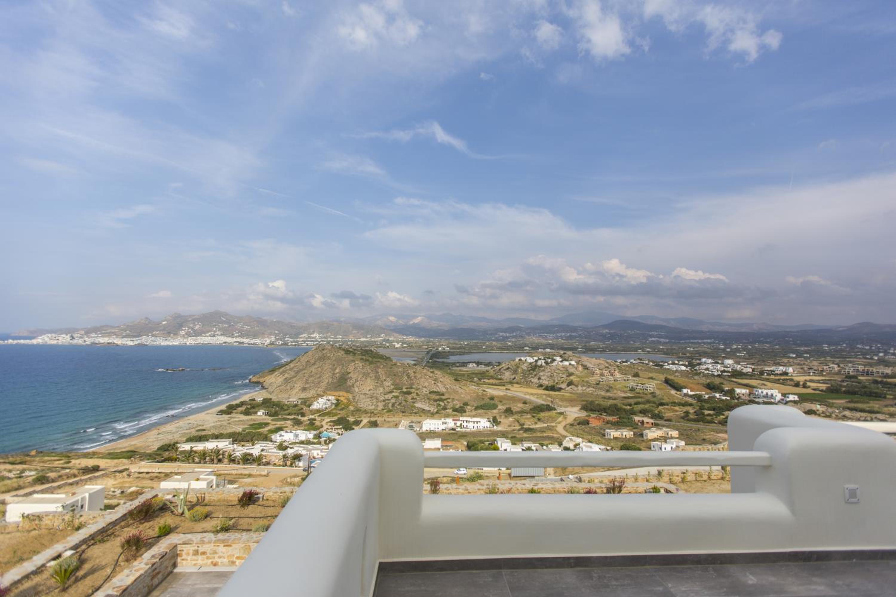 Naxos Rock Villas