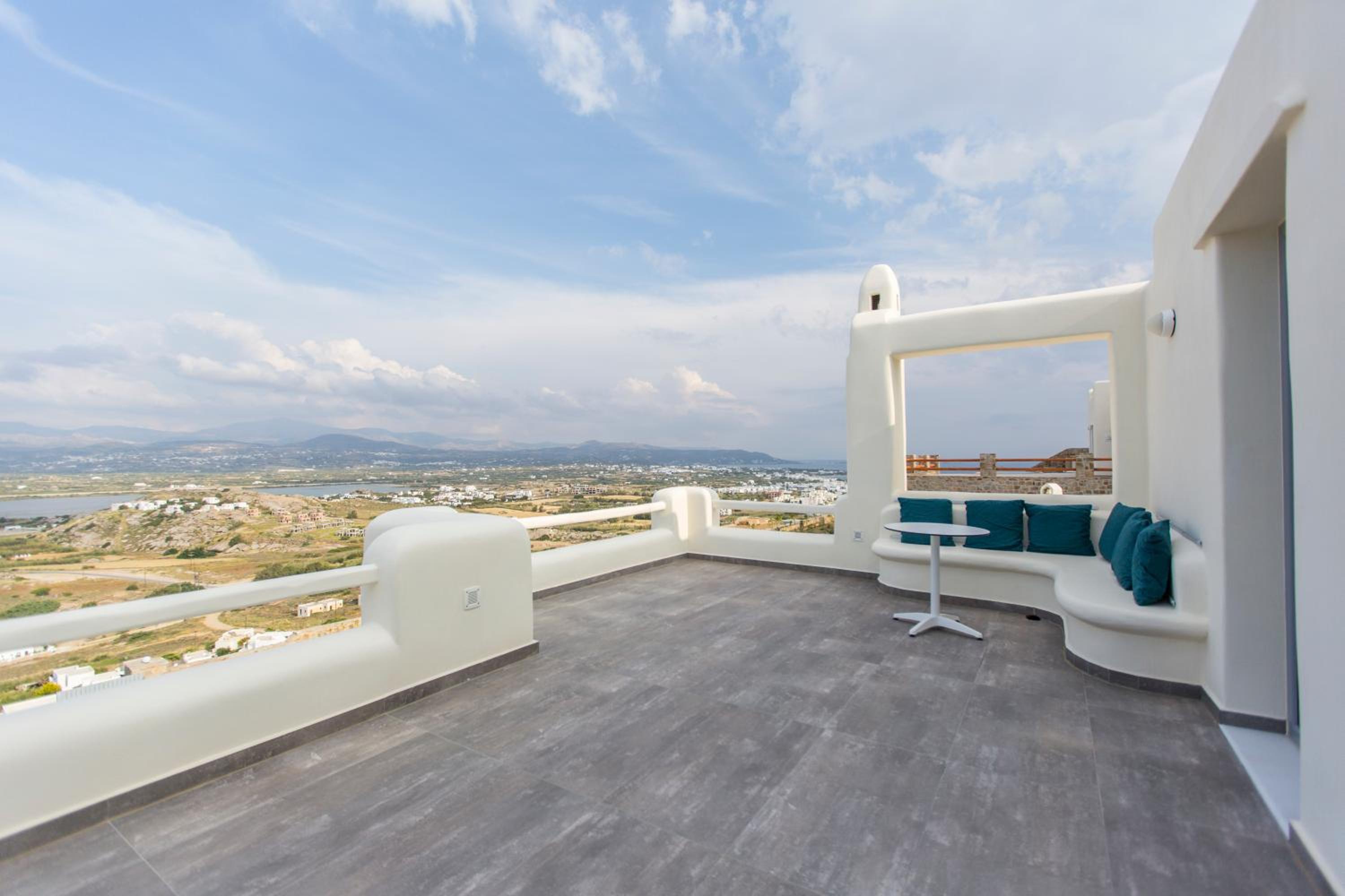 Naxos Rock Villas