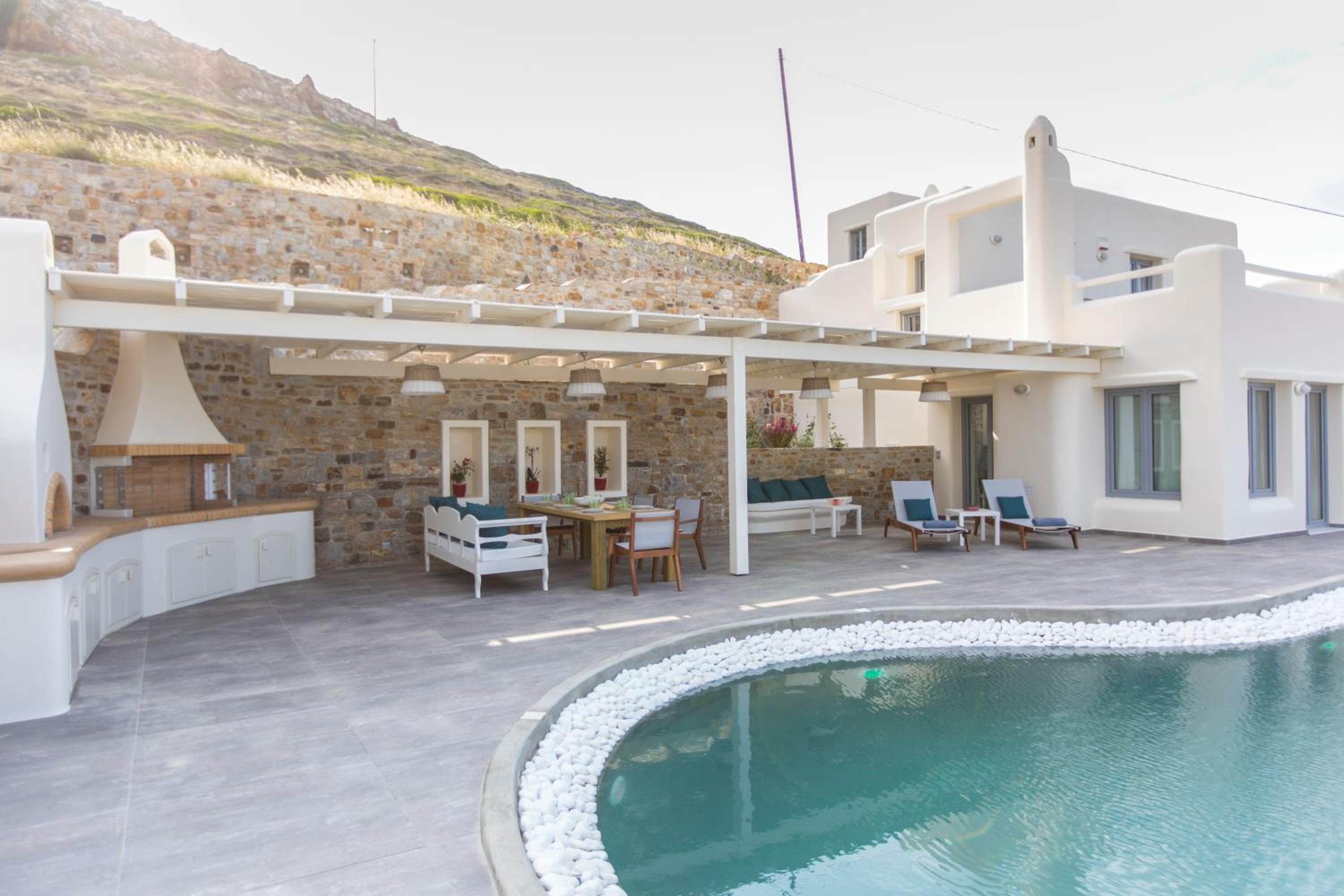 Naxos Rock Villas