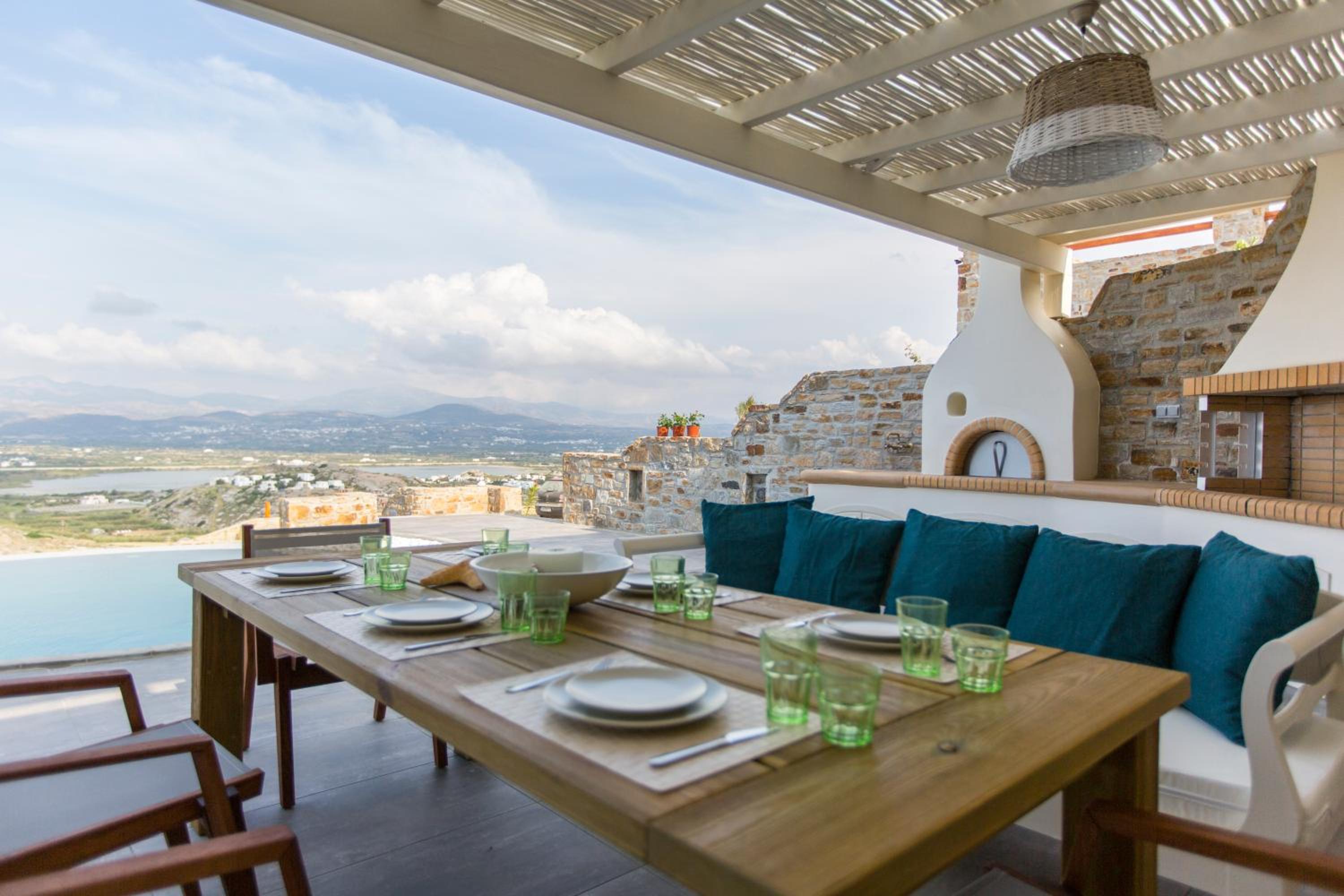 Naxos Rock Villas
