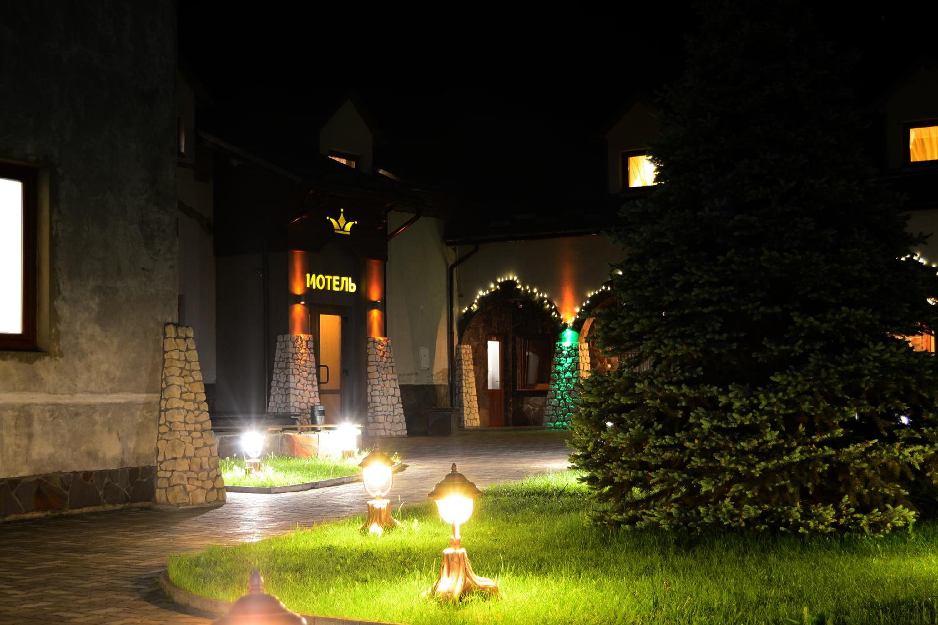 Photo 11