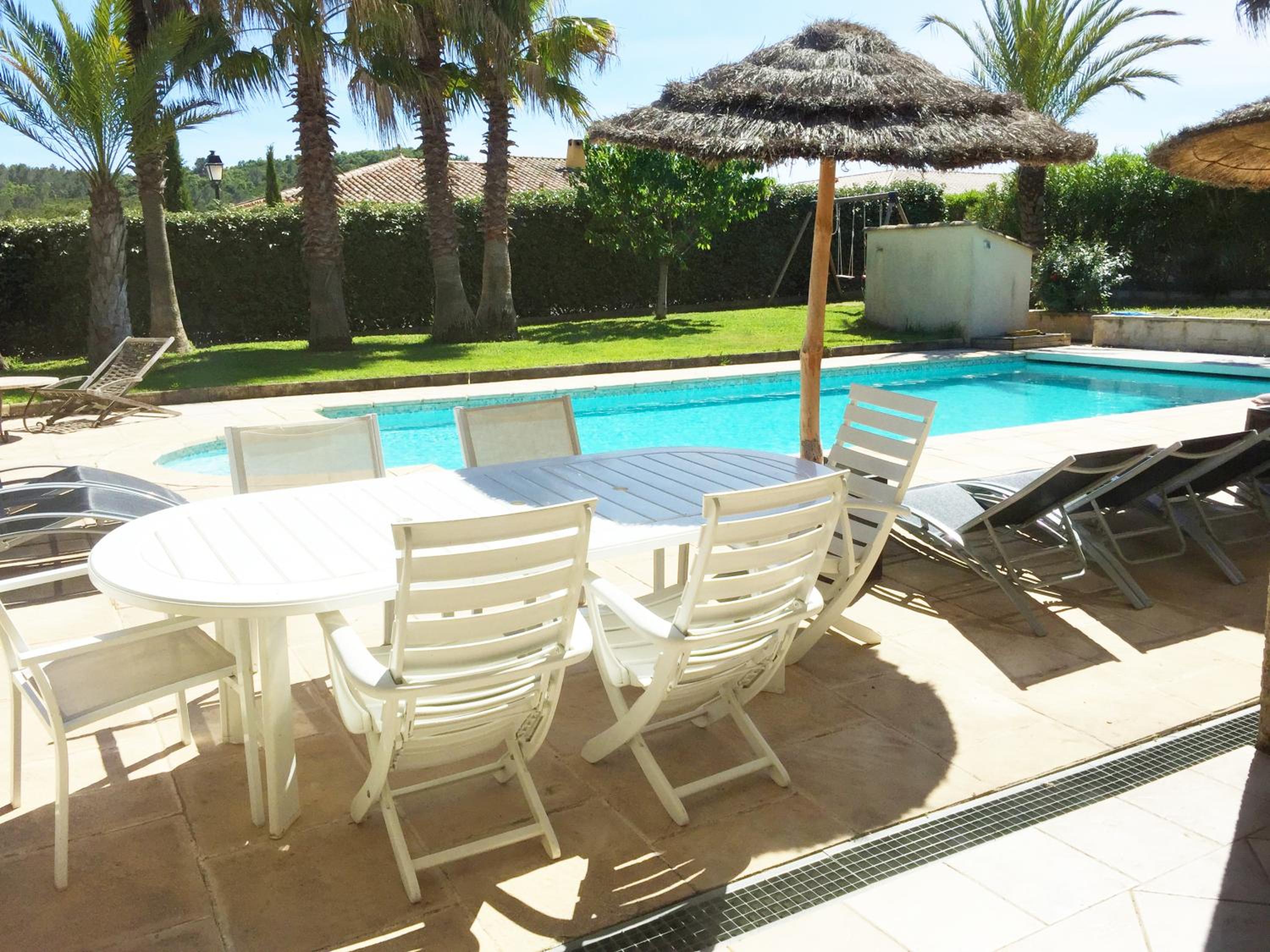 Luxueuse Villa Récente à Saint Raphaël de Plain Pied view 4