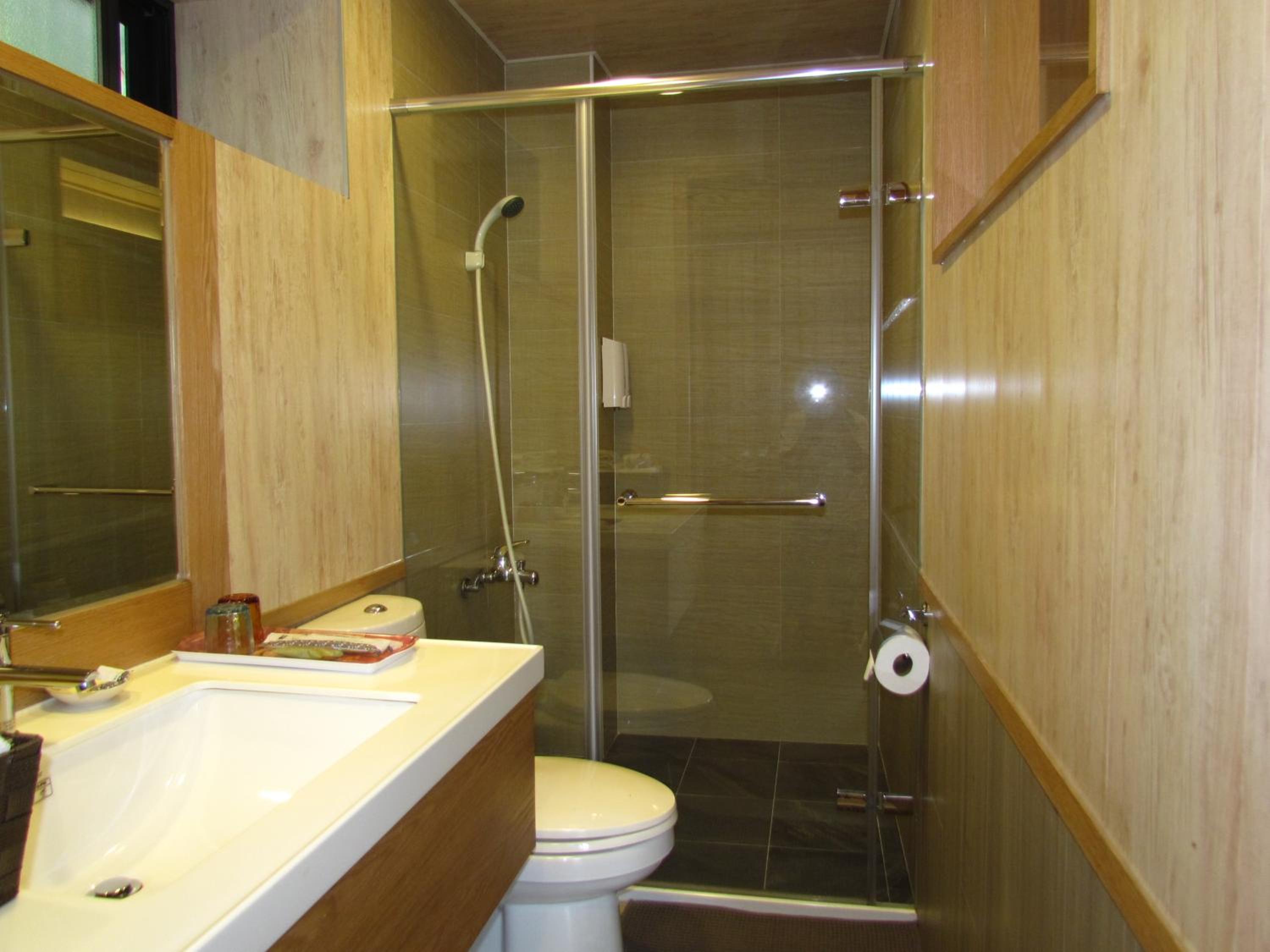 Photo 18