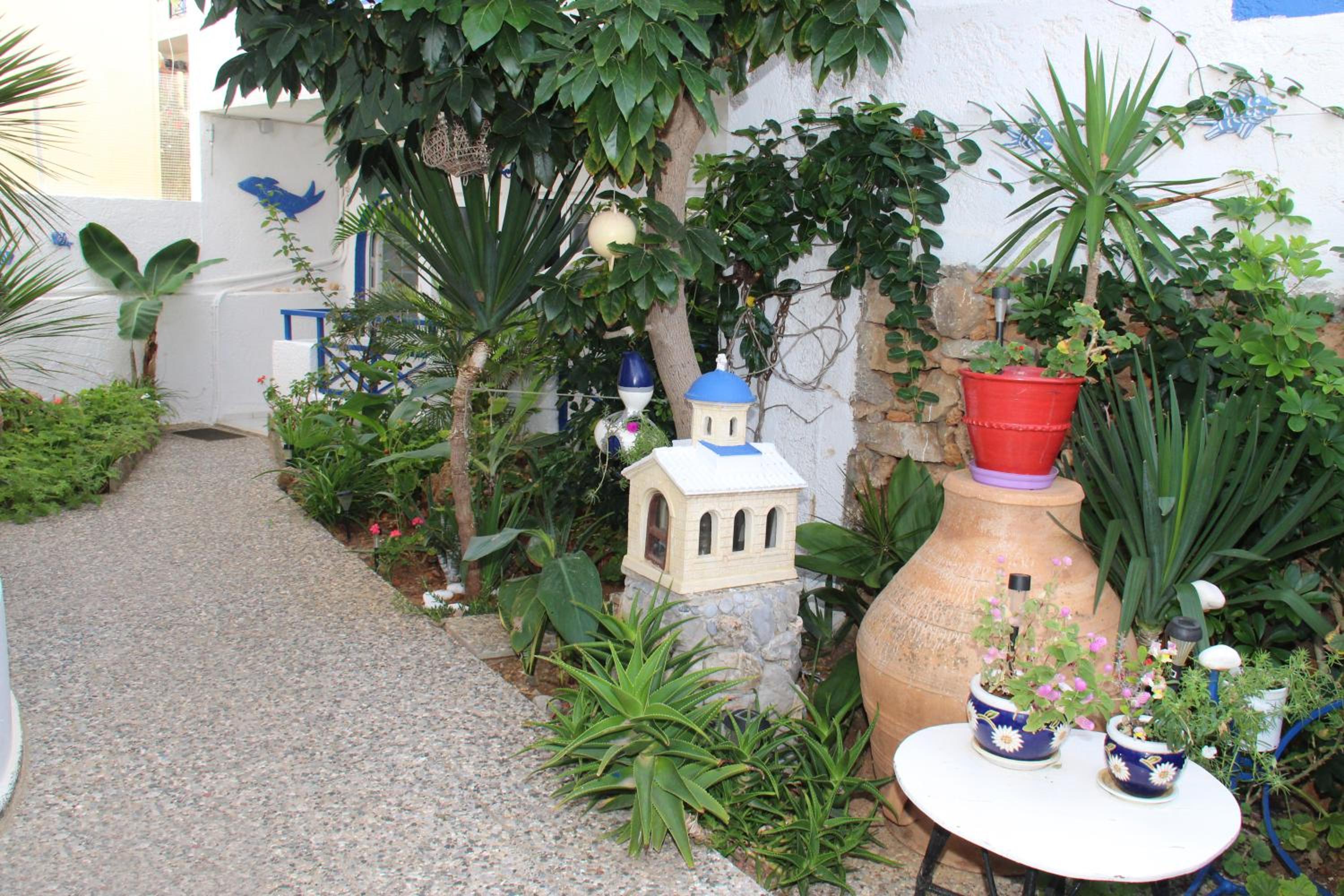 Psaras Apartments