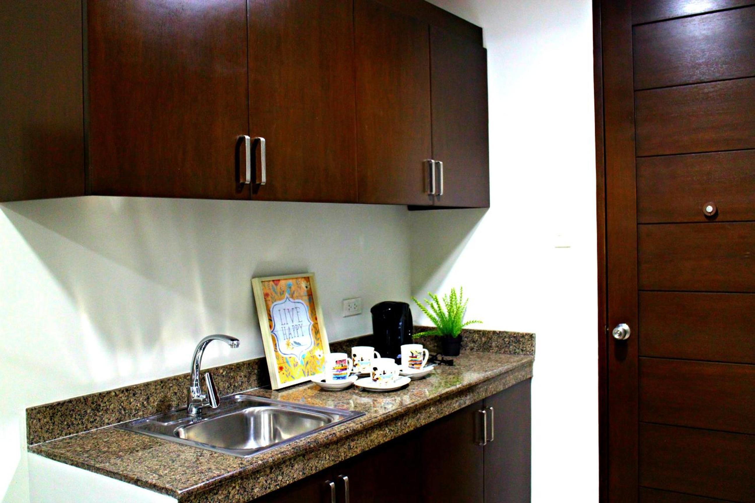 Food District Hostel - Ortigas Kapitolyo, 마닐라 - 13