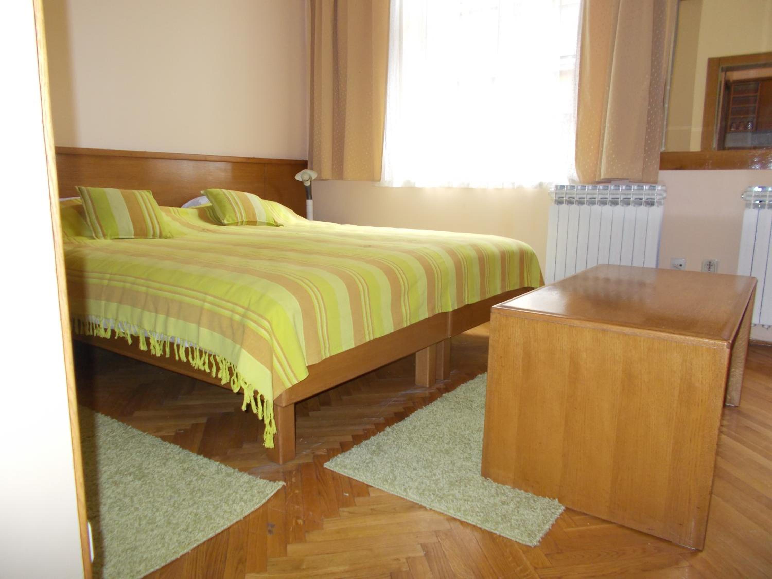 Studio Apartments 