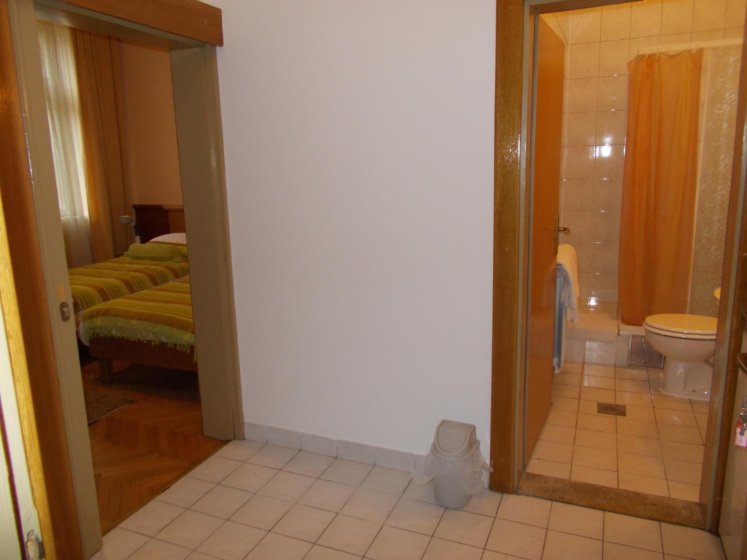 Studio Apartments 