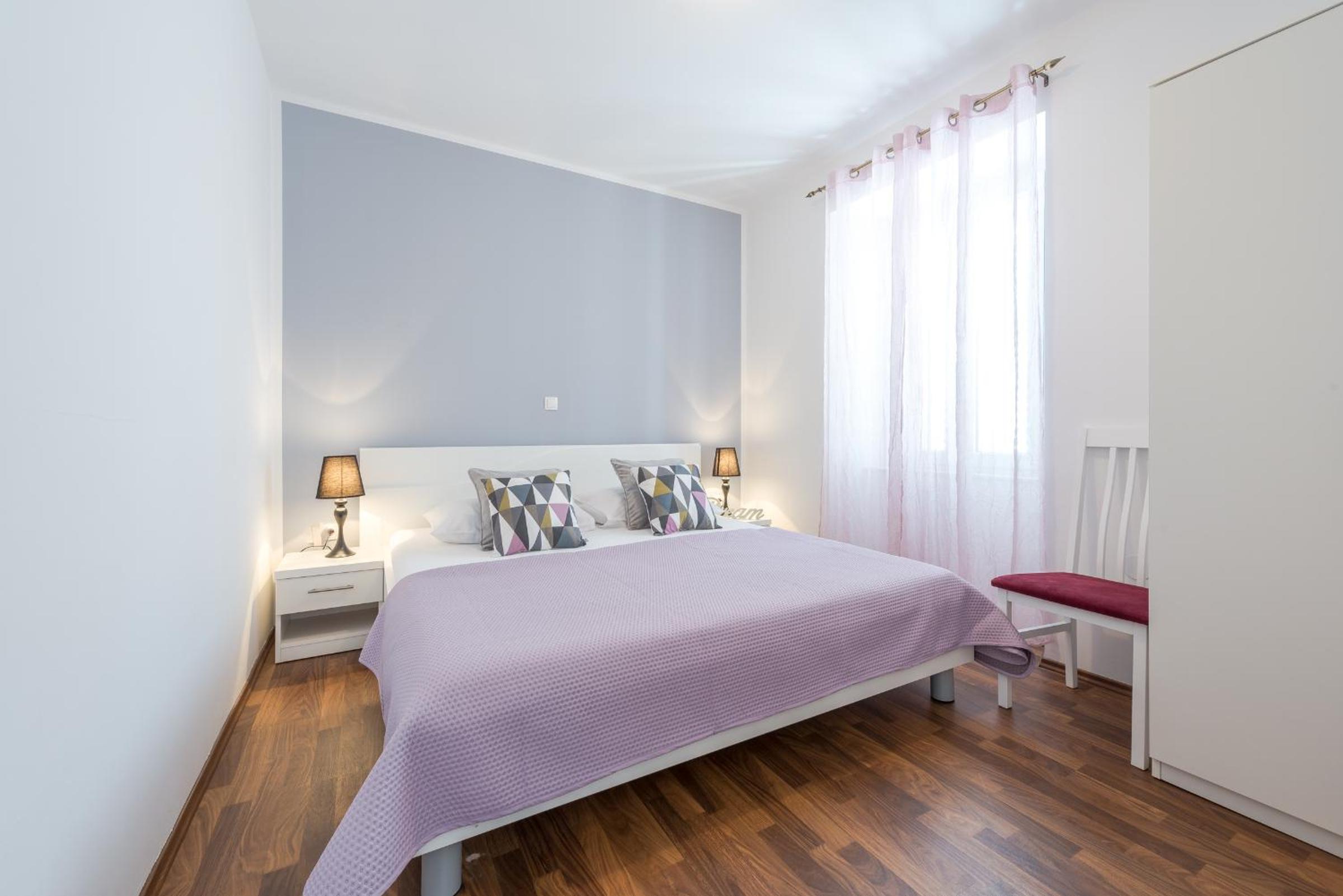 Fora Apartments