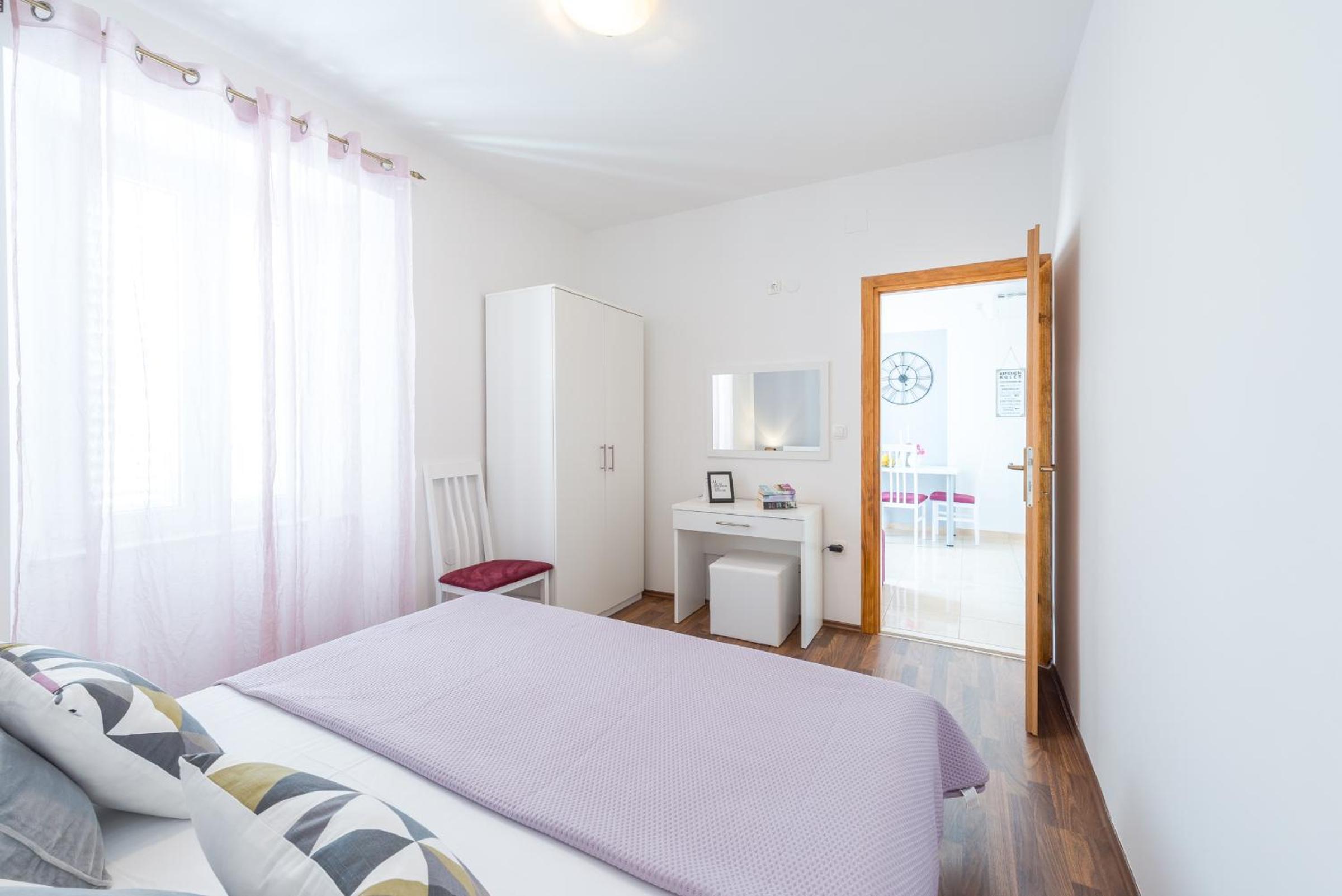 Fora Apartments