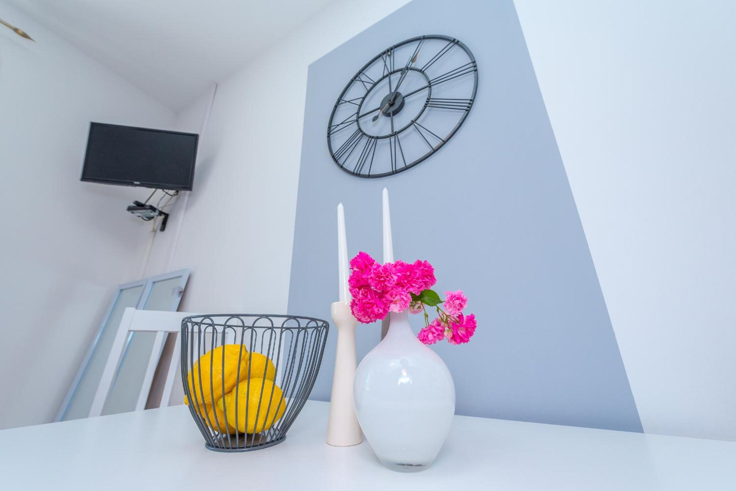 Fora Apartments