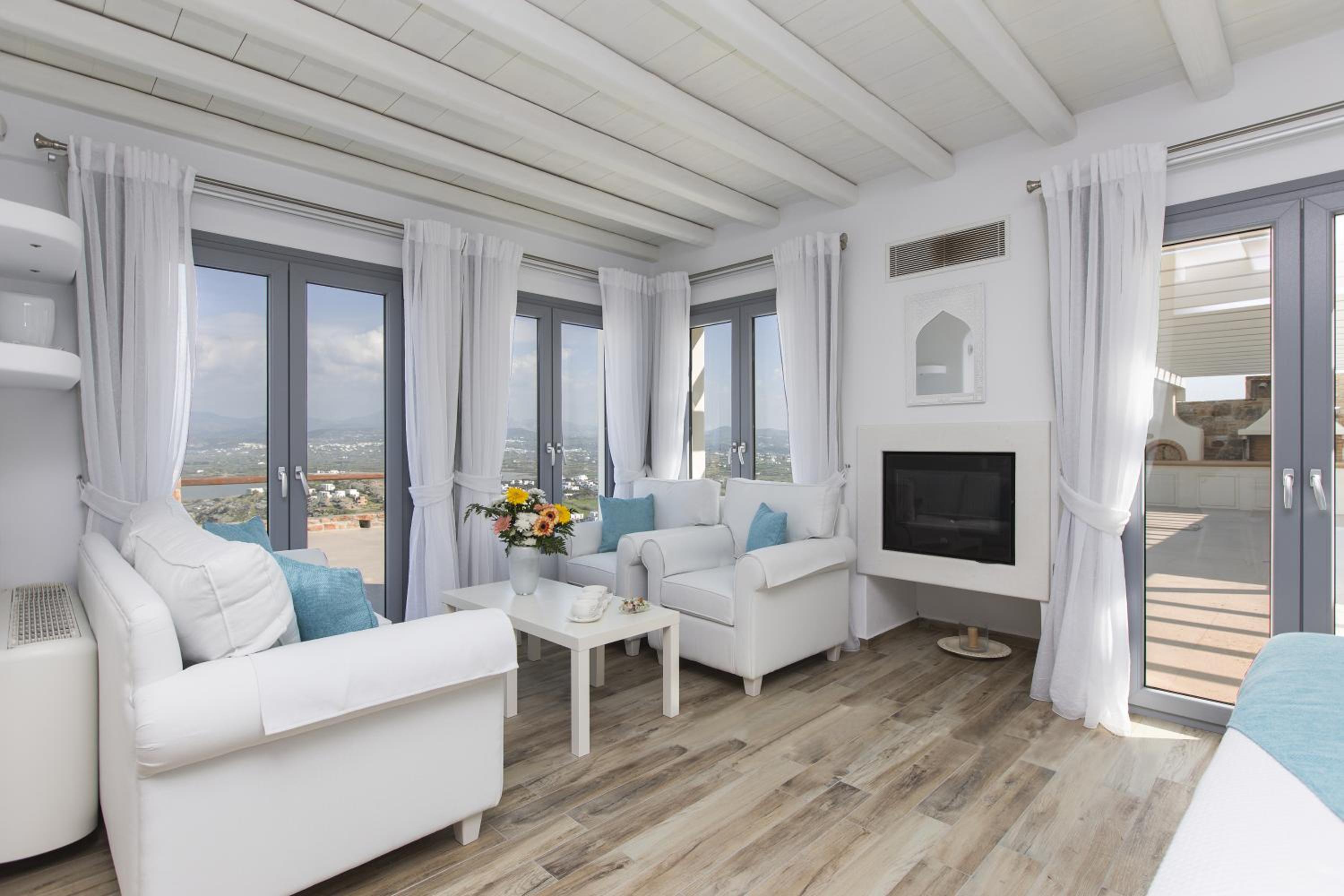 Naxos Rock Villas