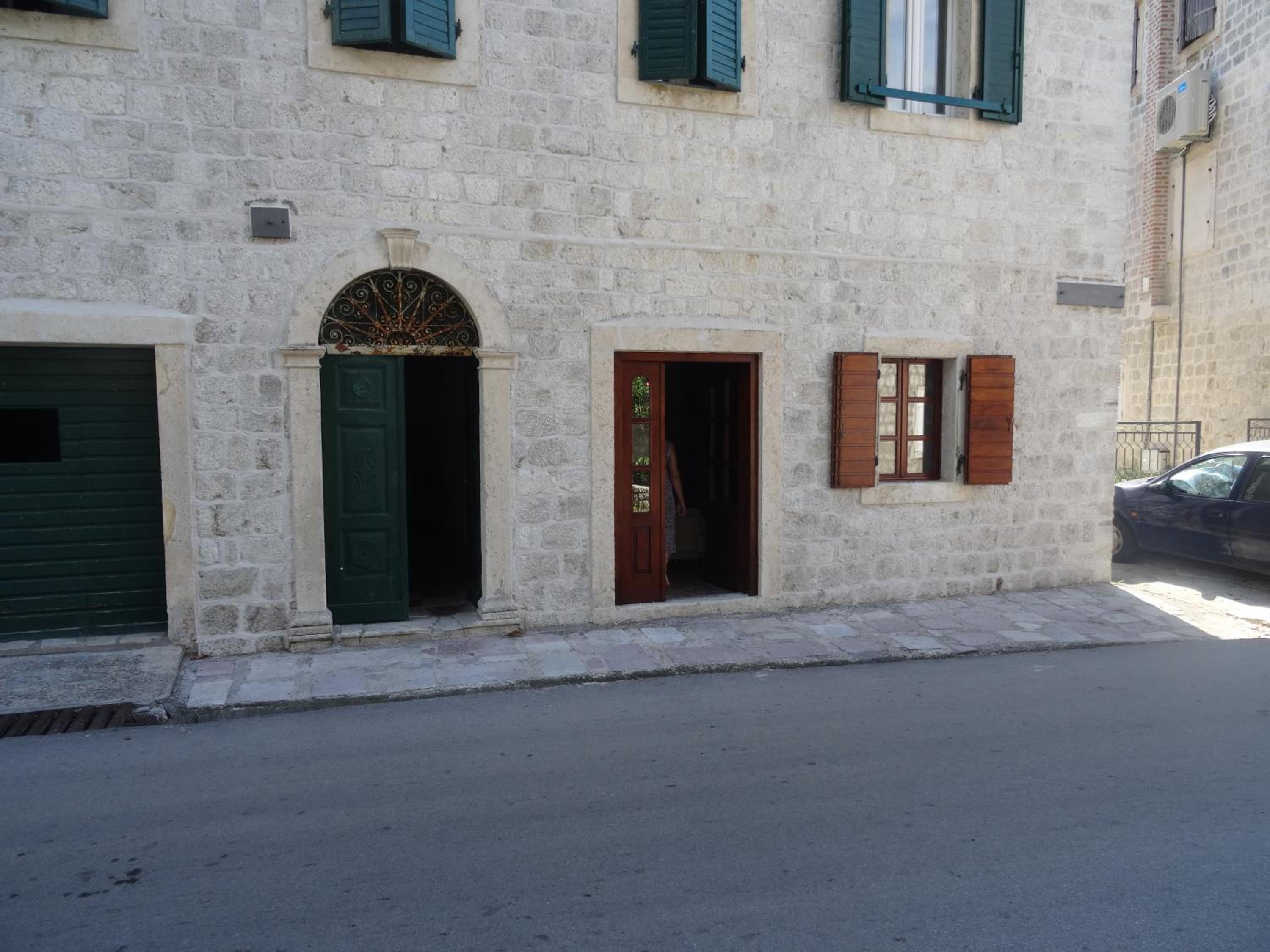 Photo 42