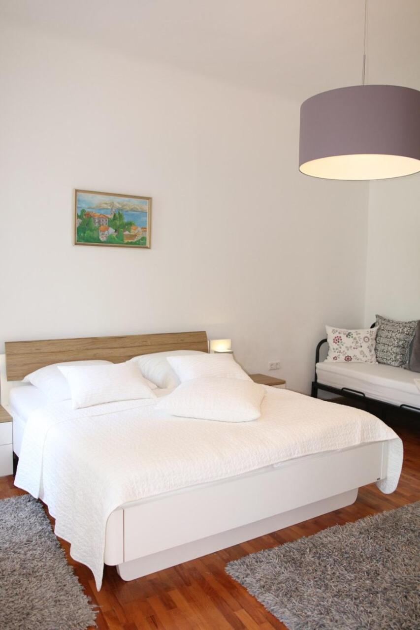 Central House Nona view 2
