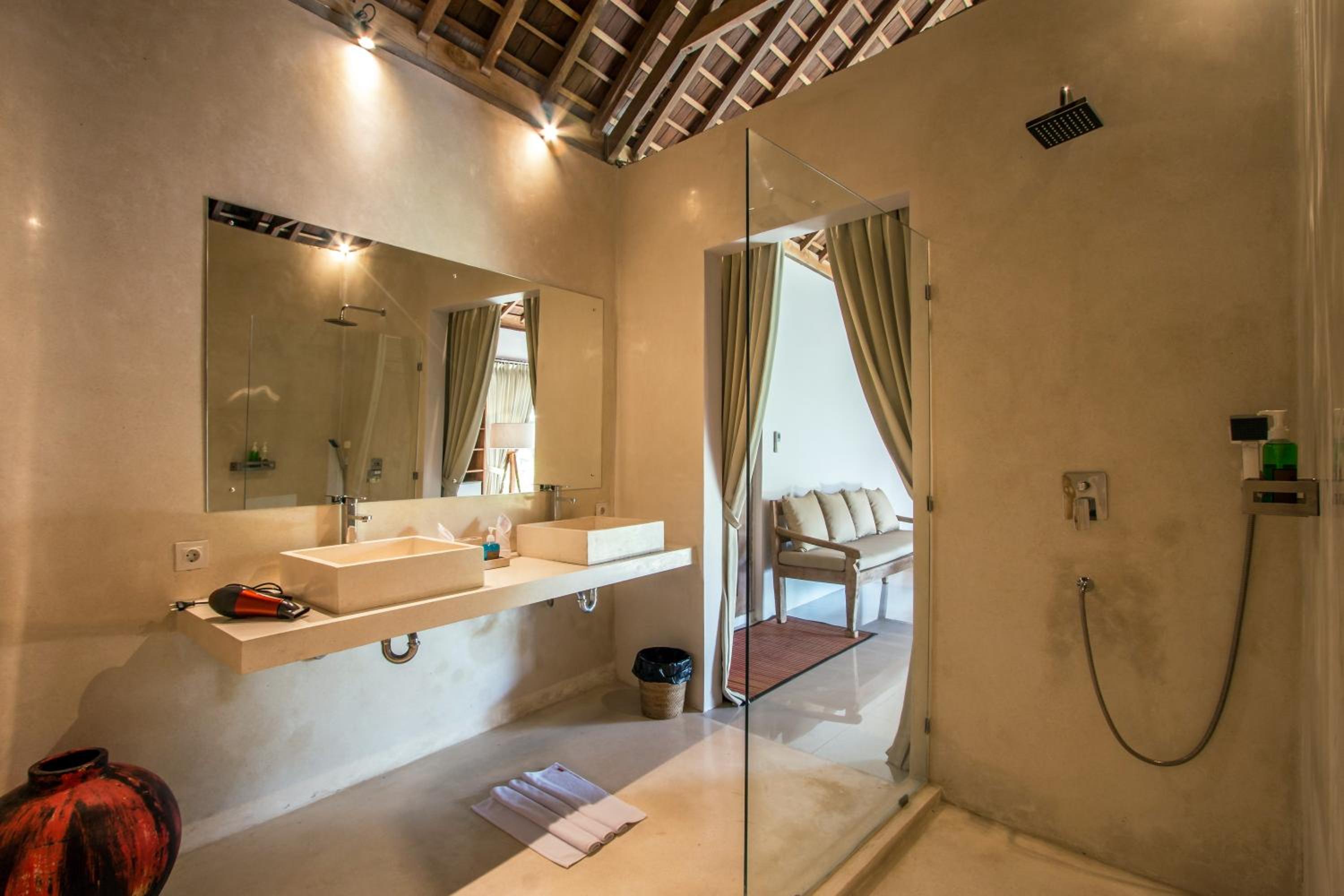 Marika Sawah Villa