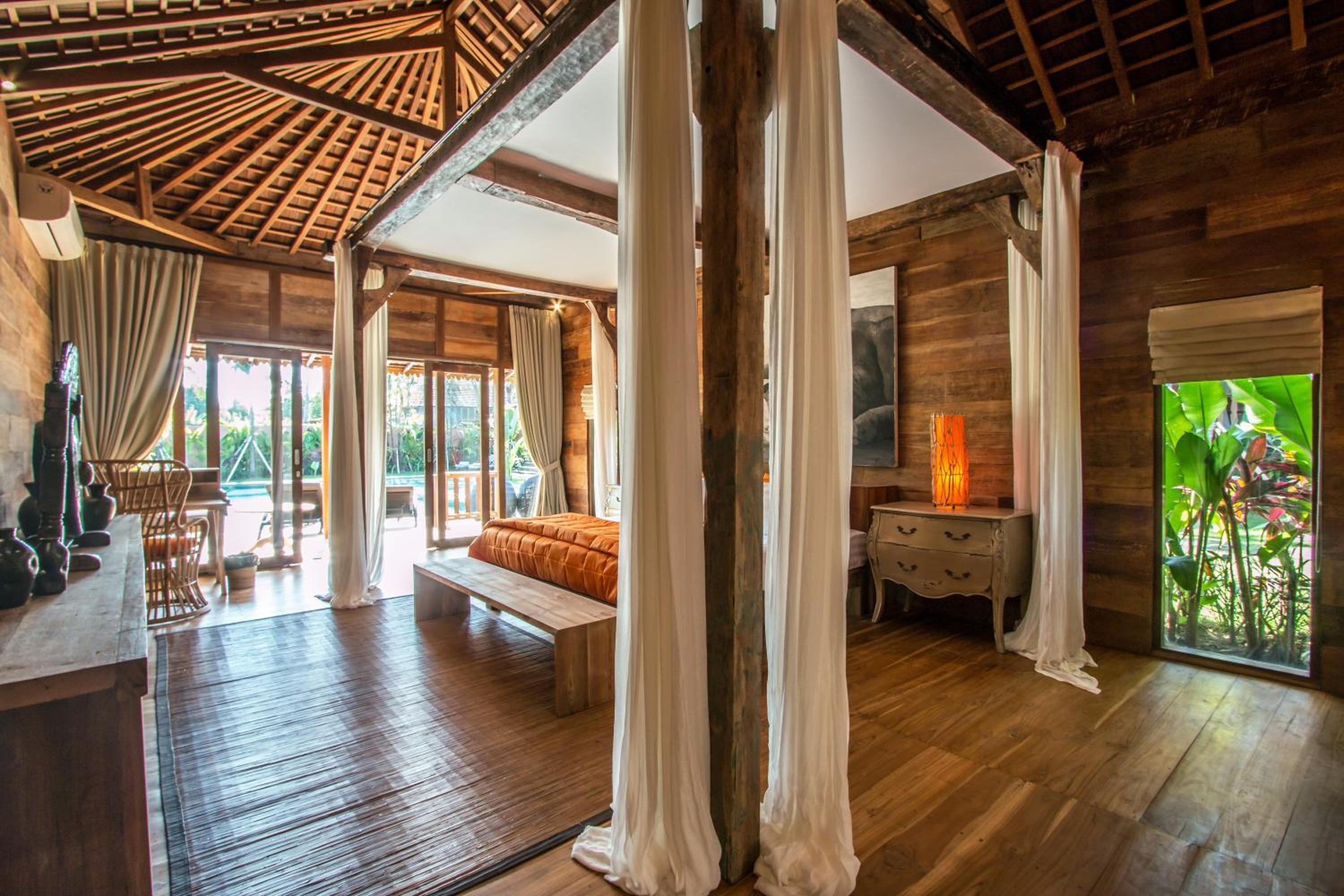 Marika Sawah Villa